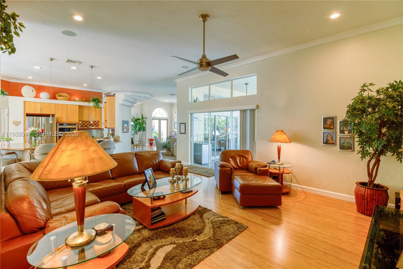 CORAL SPRINGS COUNTRY CLU - Residential