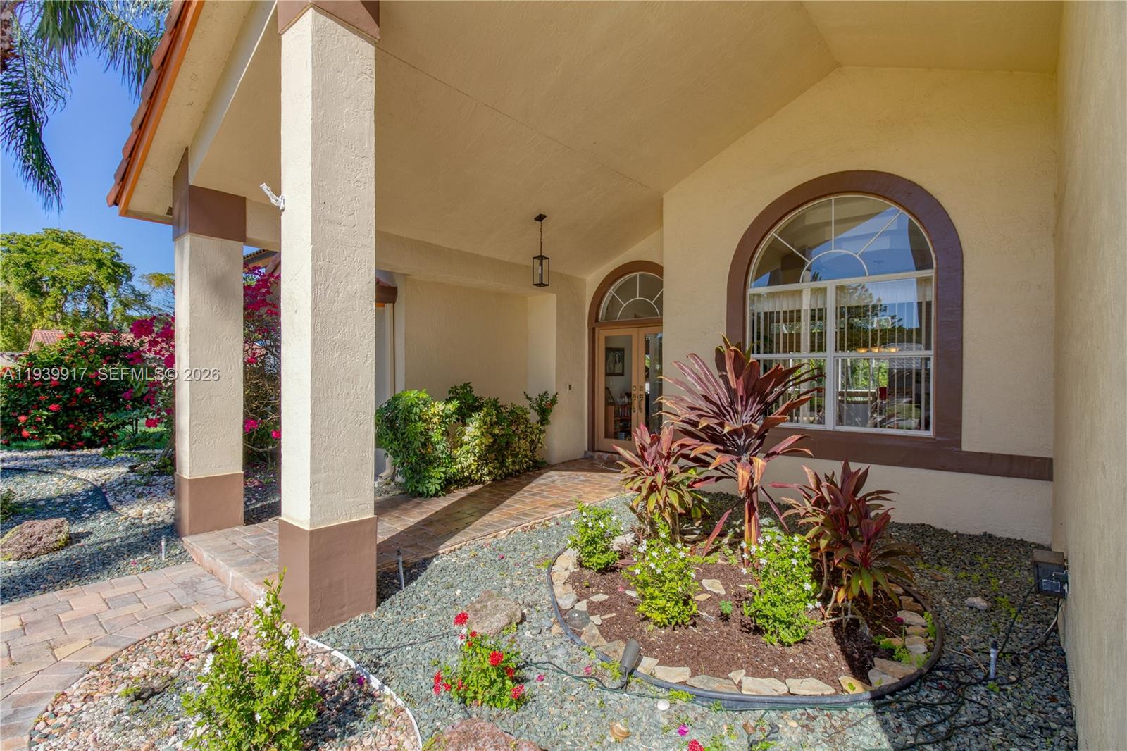 CORAL SPRINGS COUNTRY CLU - Residential