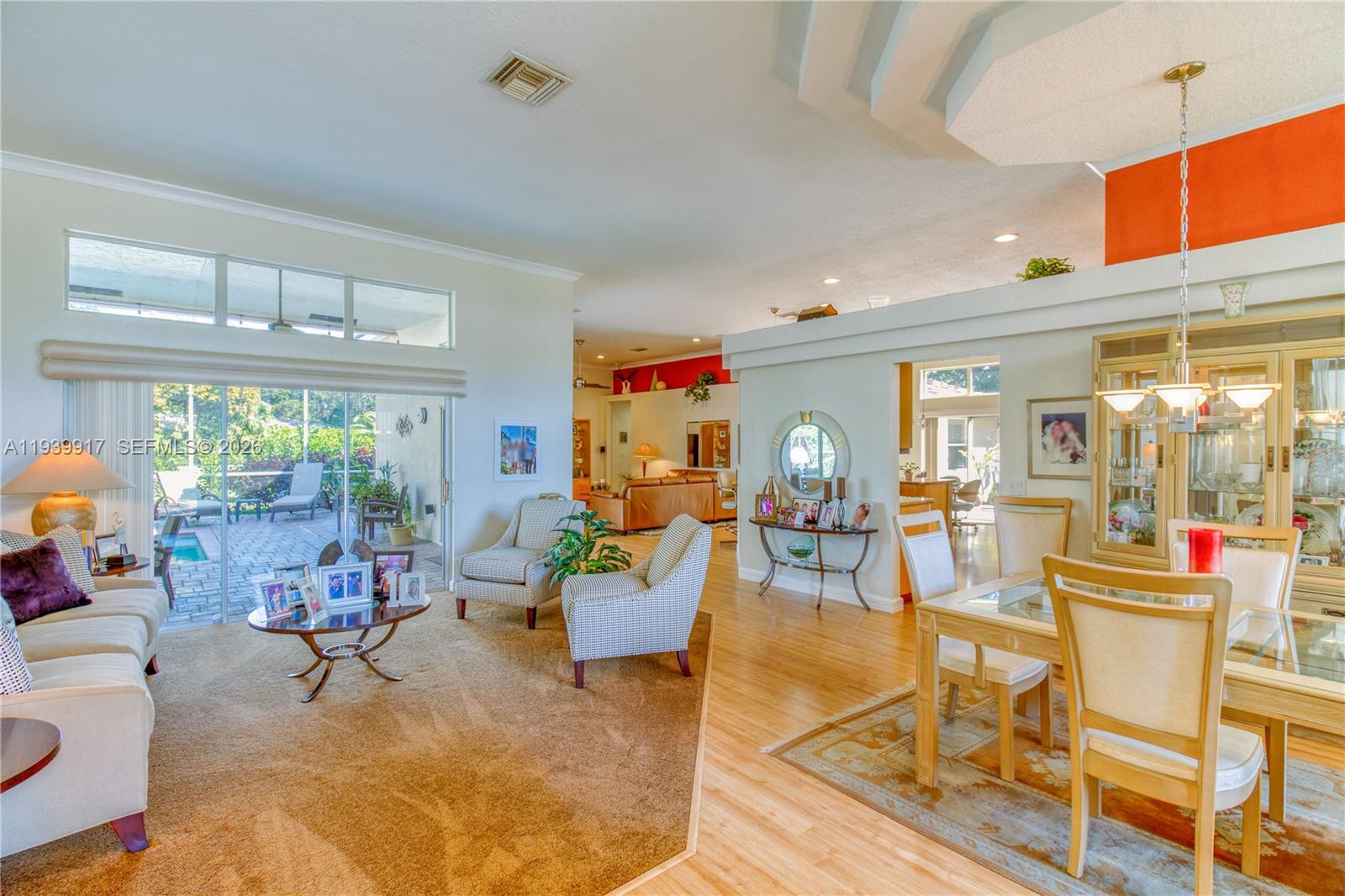 CORAL SPRINGS COUNTRY CLU - Residential