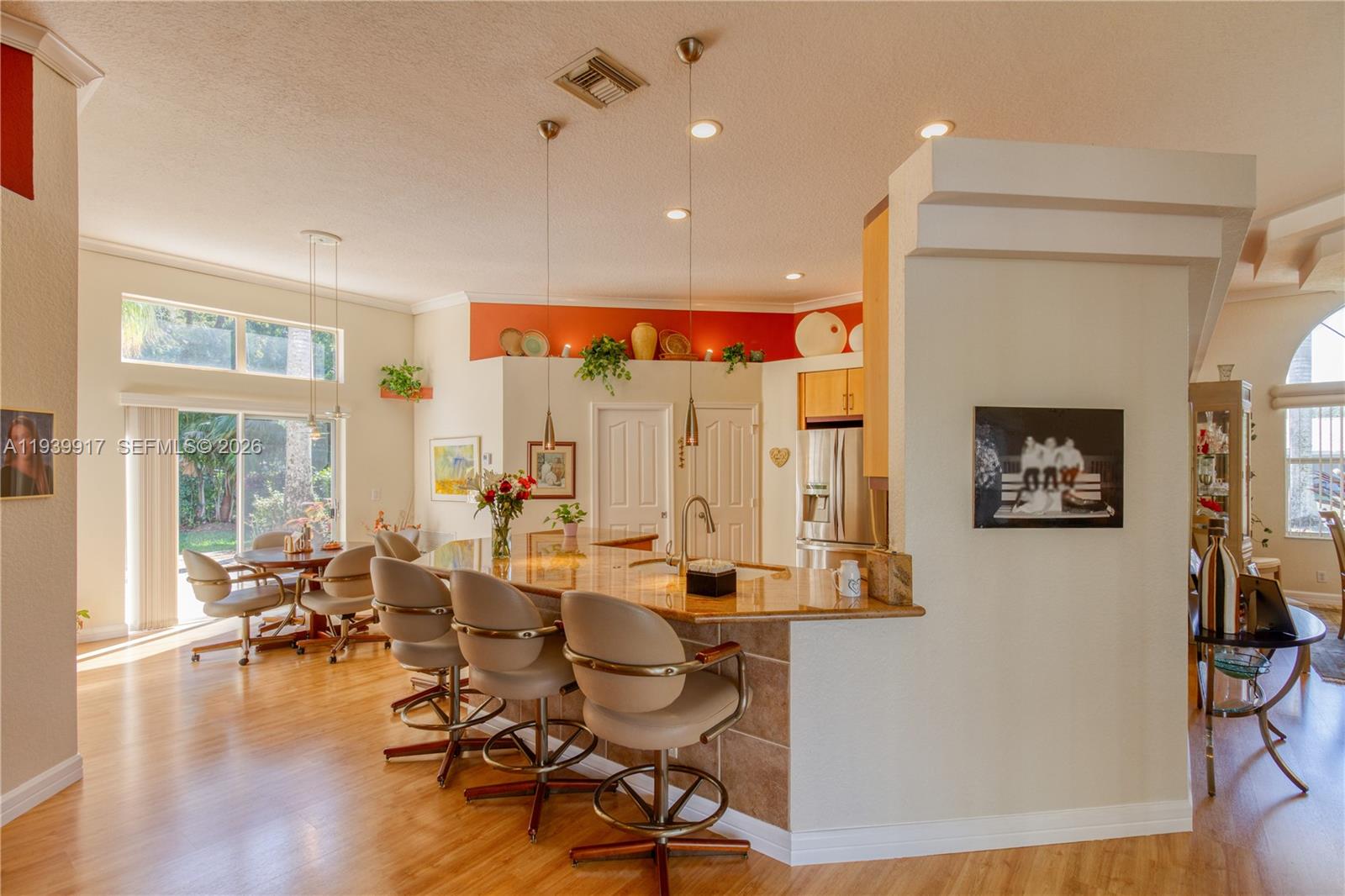 CORAL SPRINGS COUNTRY CLU - Residential