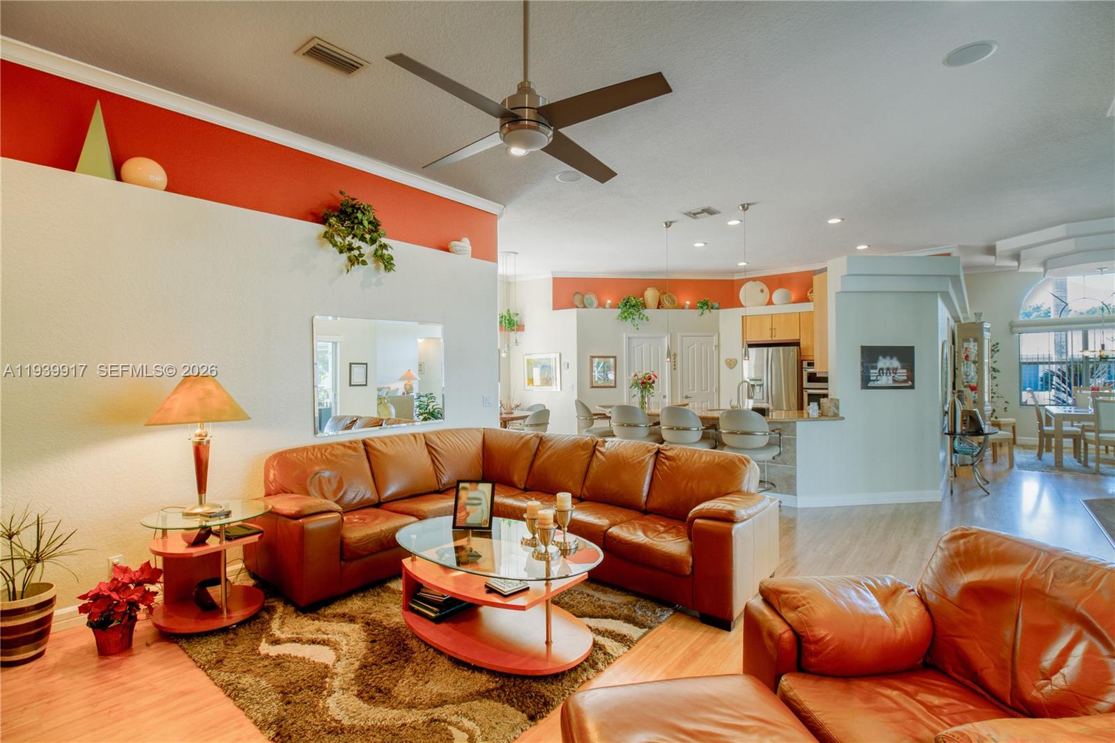 CORAL SPRINGS COUNTRY CLU - Residential