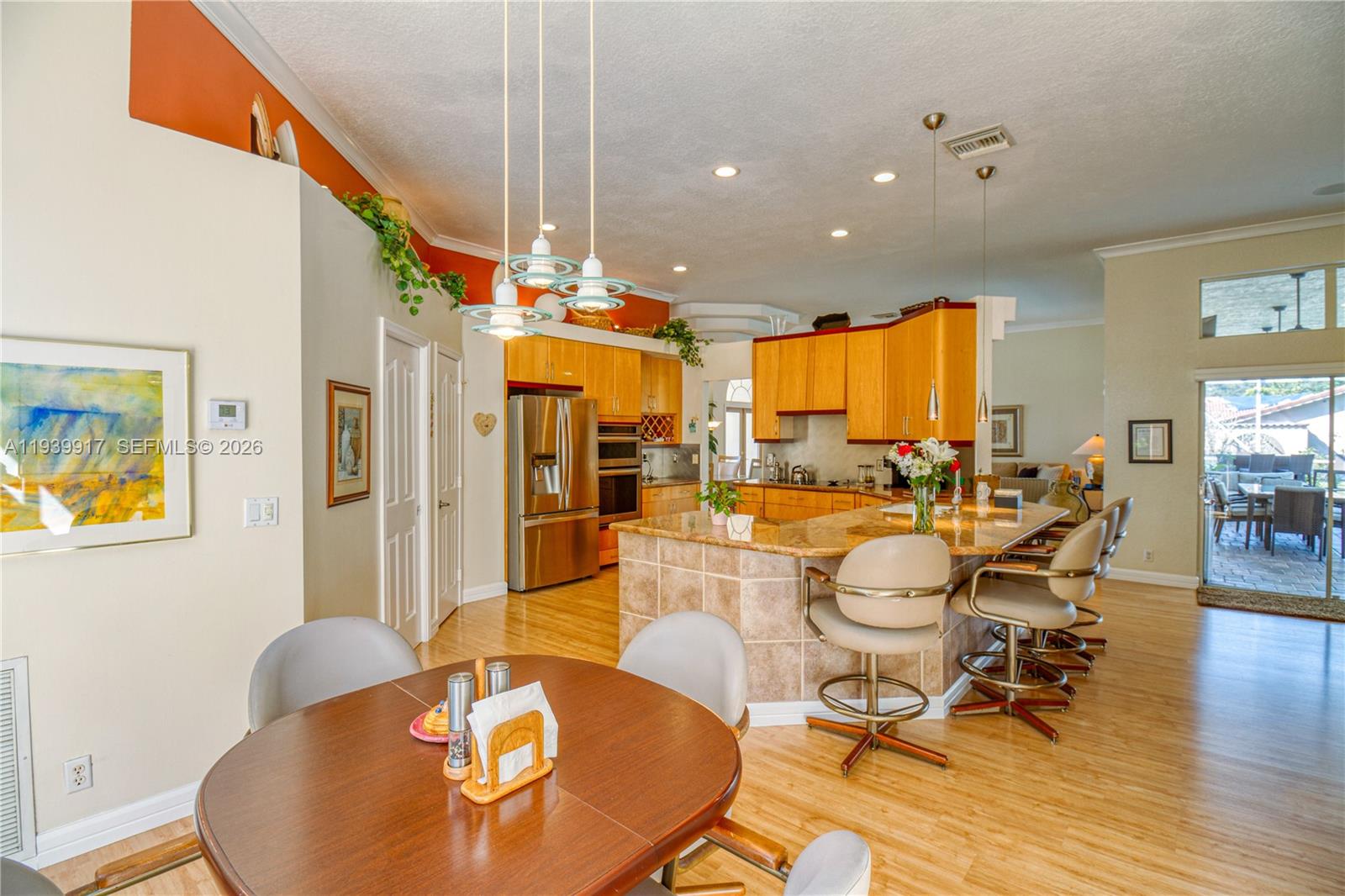 CORAL SPRINGS COUNTRY CLU - Residential