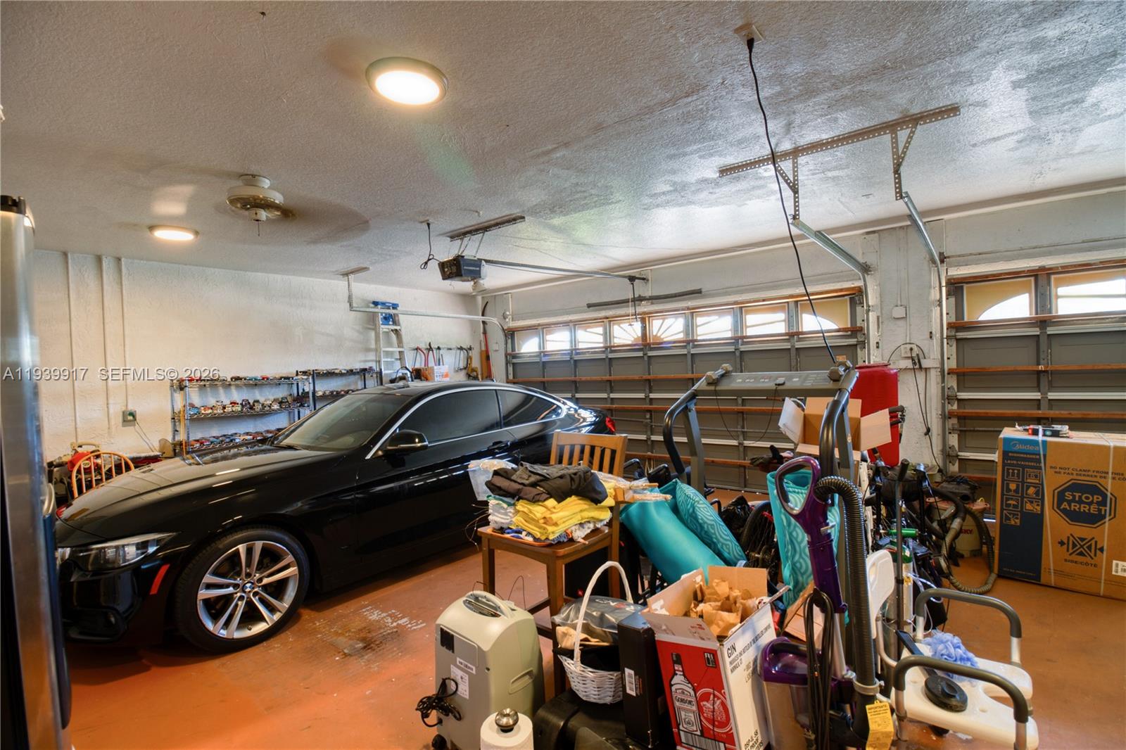 CORAL SPRINGS COUNTRY CLU - Residential