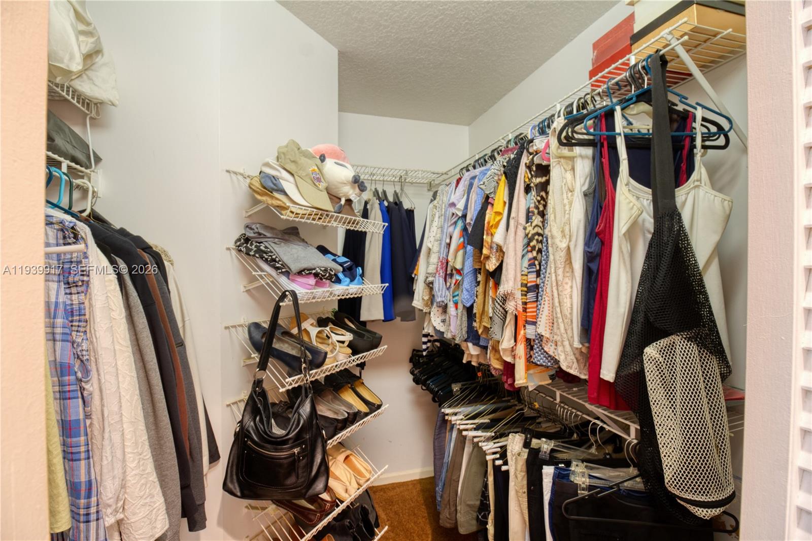 CORAL SPRINGS COUNTRY CLU - Residential