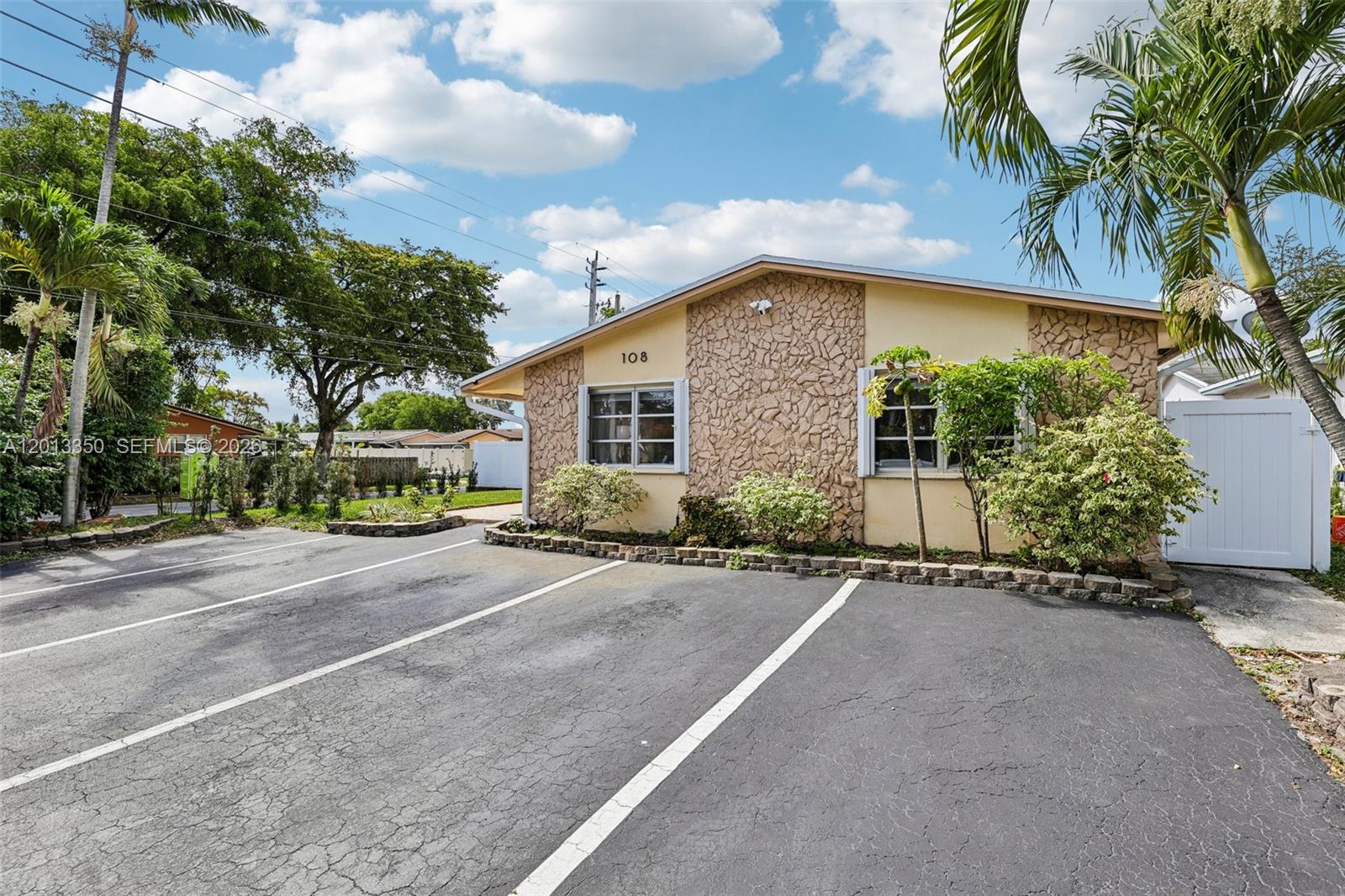 DANIA HIGHLANDS 2 - Residential Income