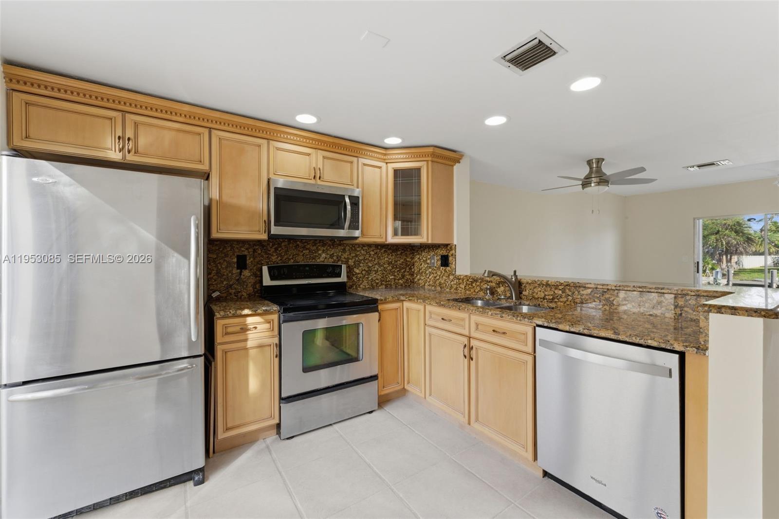 SUN HARBOUR - Residential