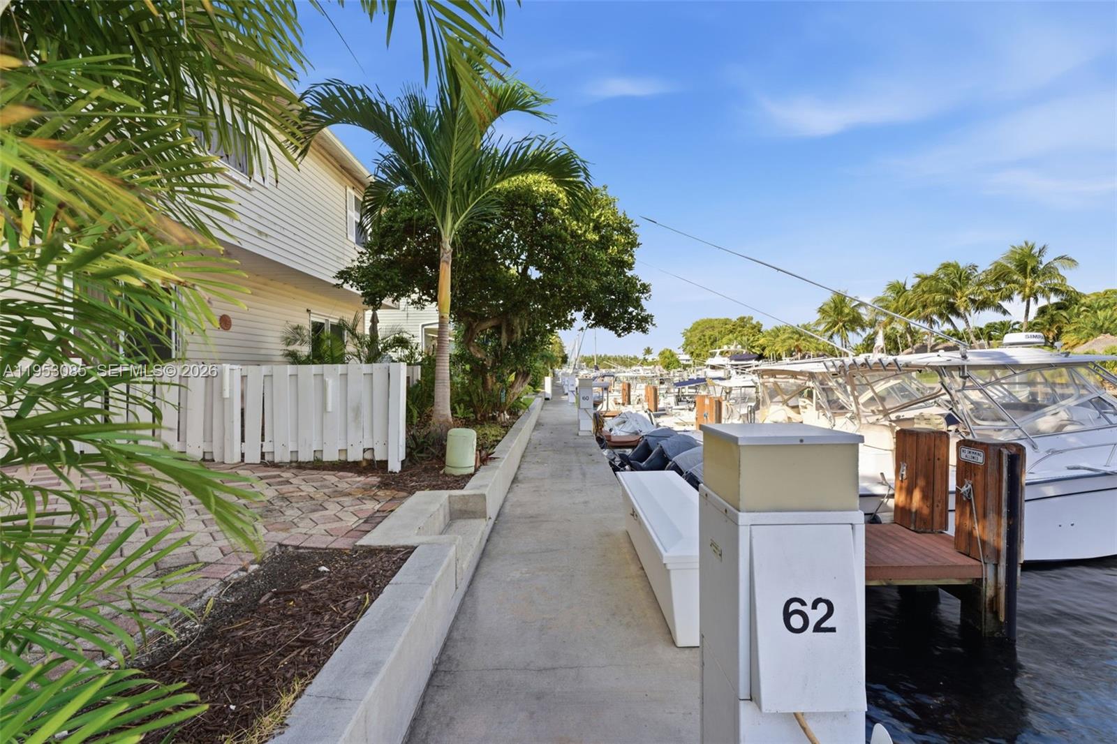 SUN HARBOUR - Residential