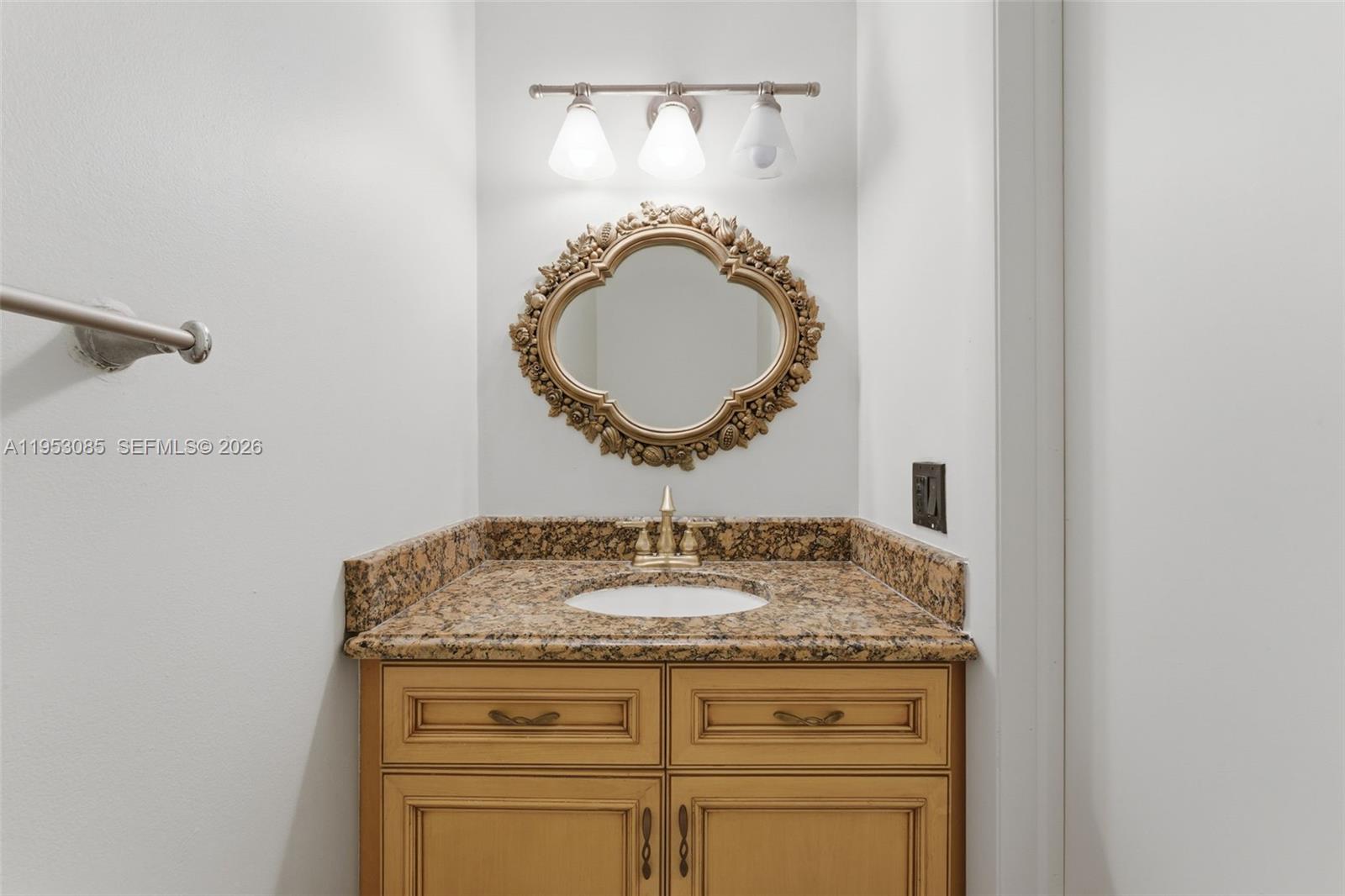 SUN HARBOUR - Residential