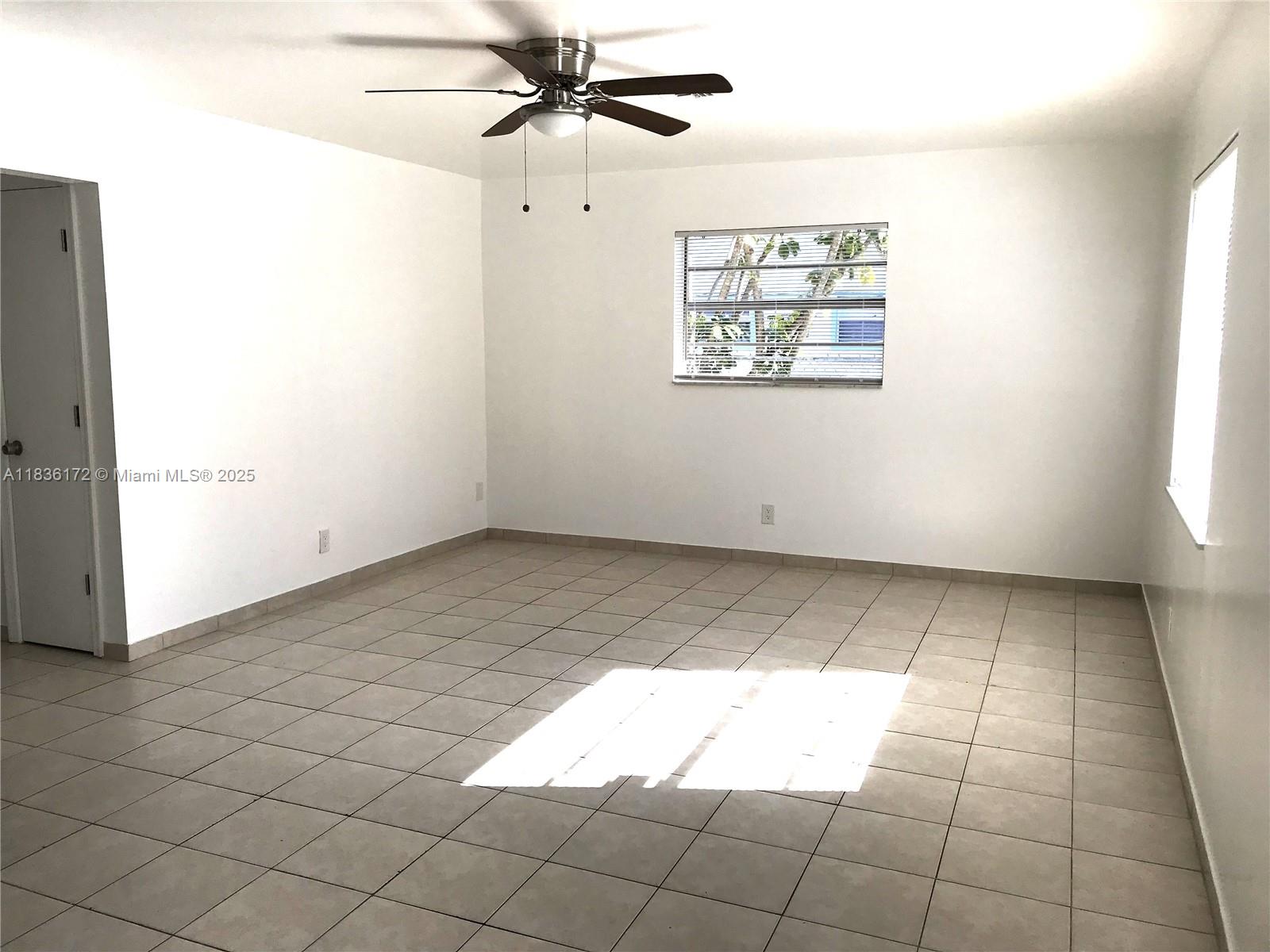 236 SE 9th Ave 1-4