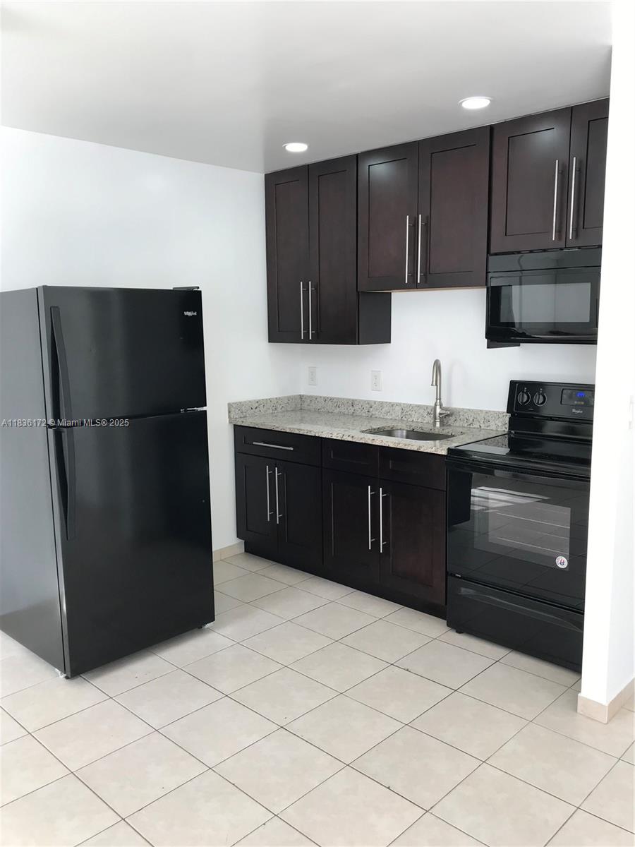 236 SE 9th Ave 1-4