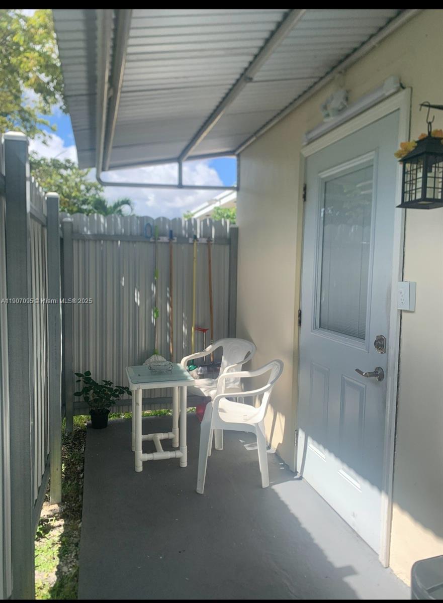 PALM SPRINGS SEC 4 - 5TH - Residential Lease