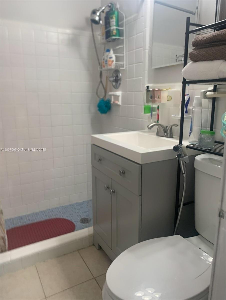 PALM SPRINGS SEC 4 - 5TH - Residential Lease