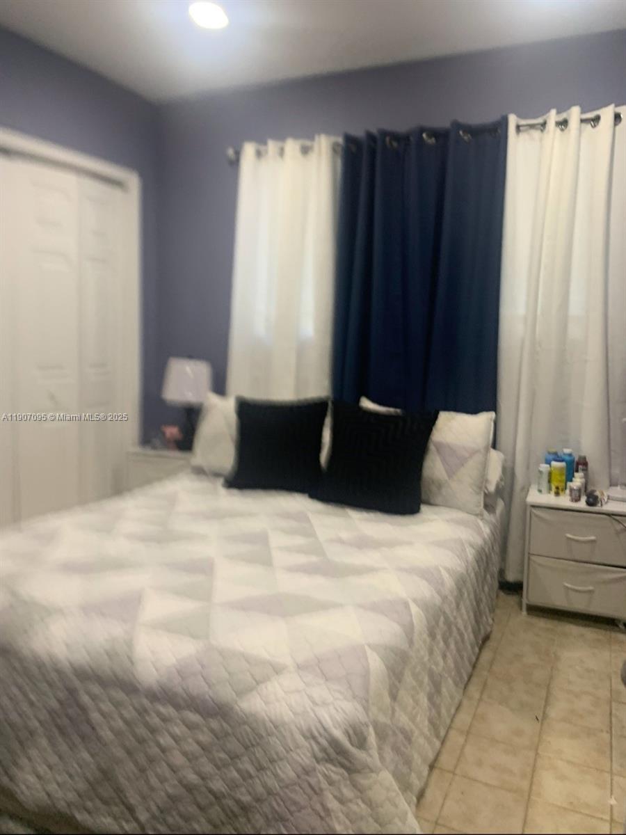 PALM SPRINGS SEC 4 - 5TH - Residential Lease