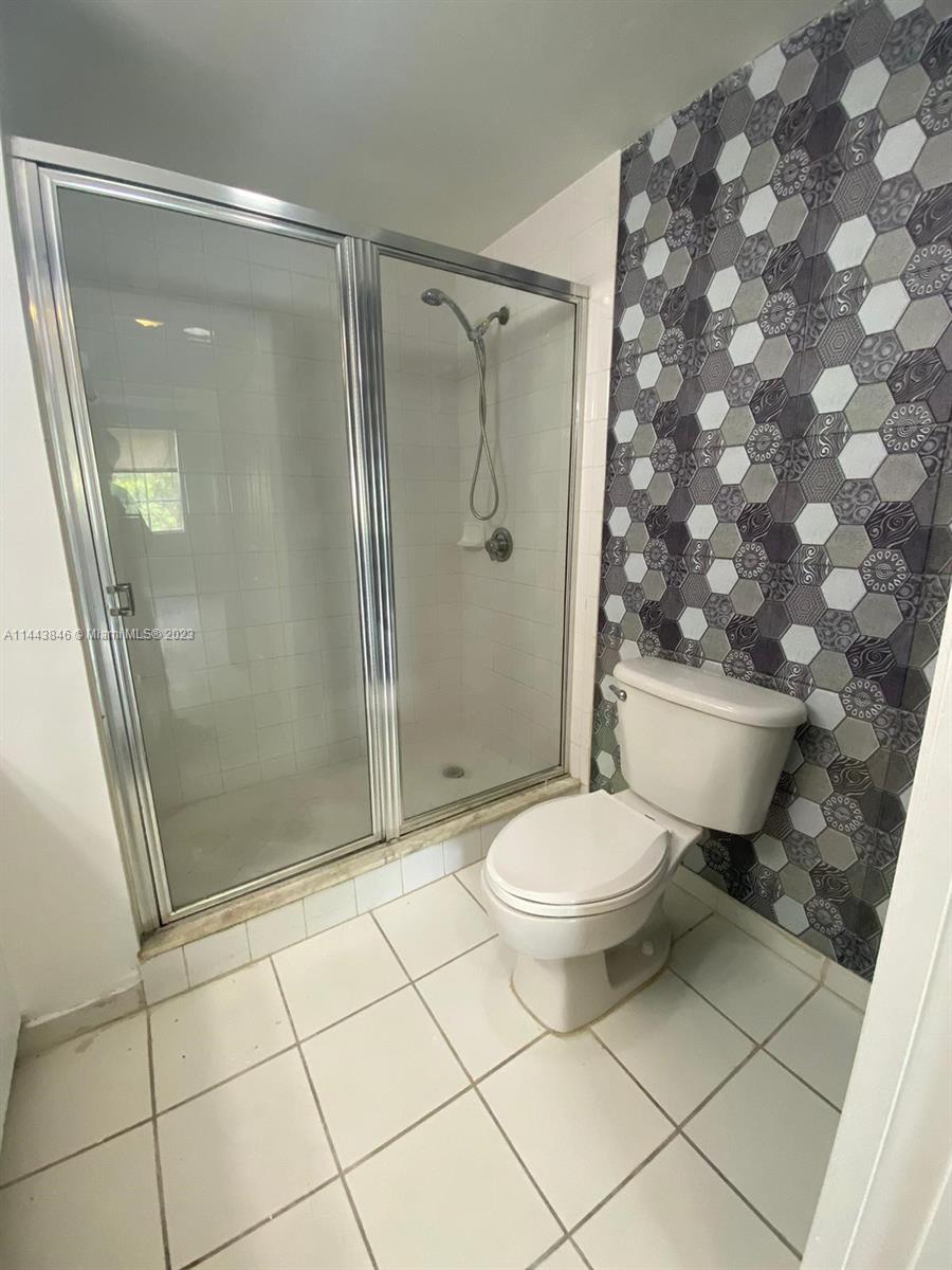 EL-AD RESIDENCES AT MIRAM - Residential Lease