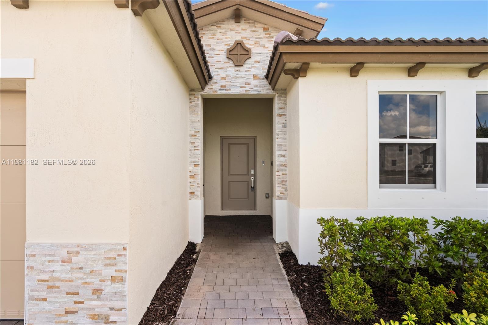 Altamira - Residential Lease