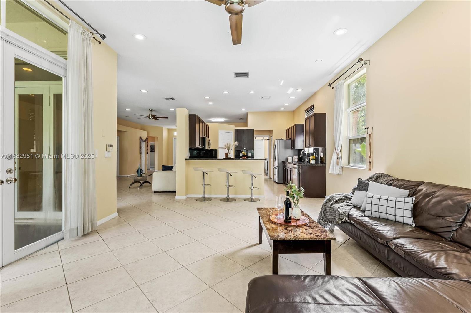 RIVIERA ISLES II - Residential