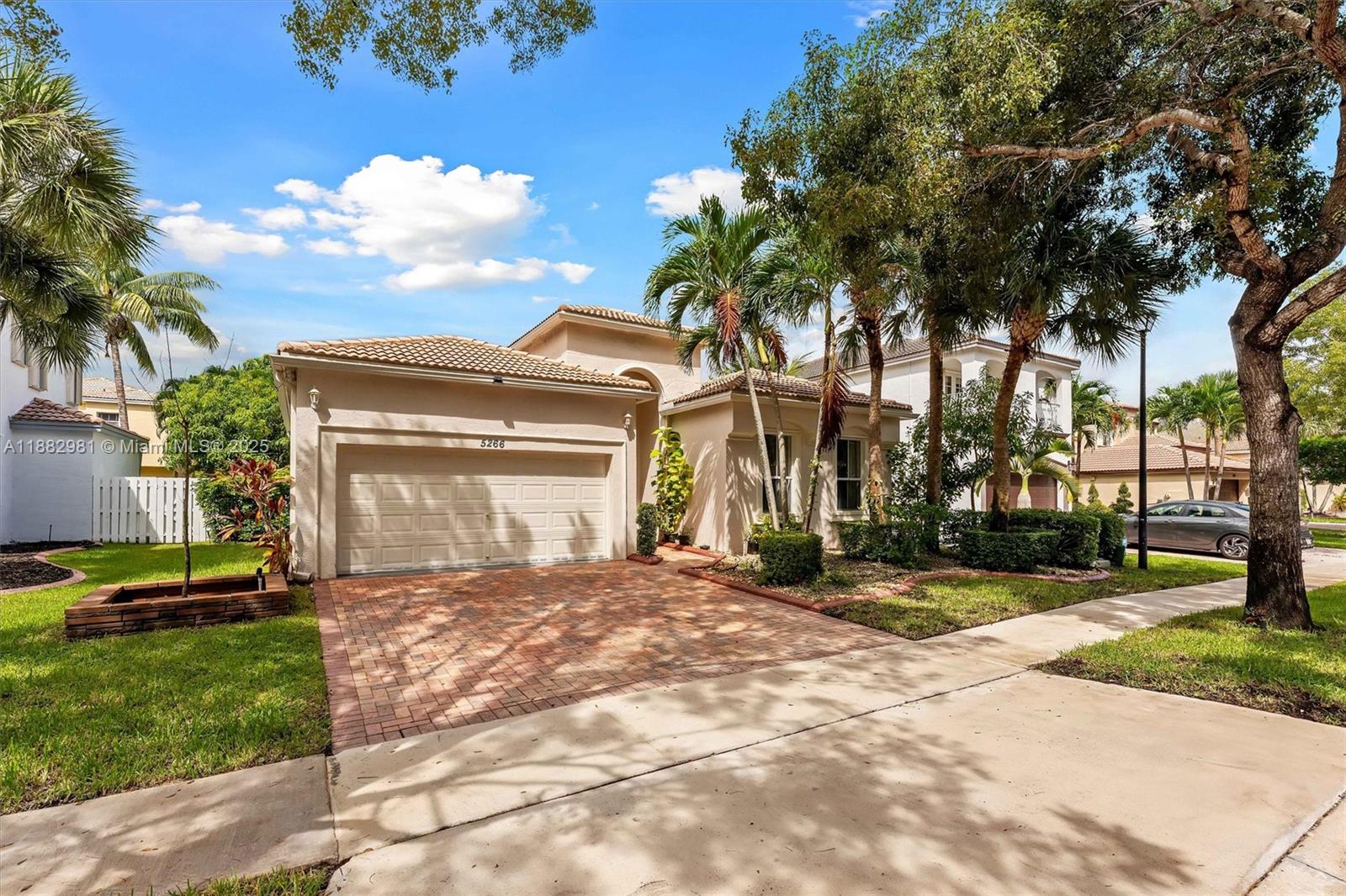 RIVIERA ISLES II - Residential