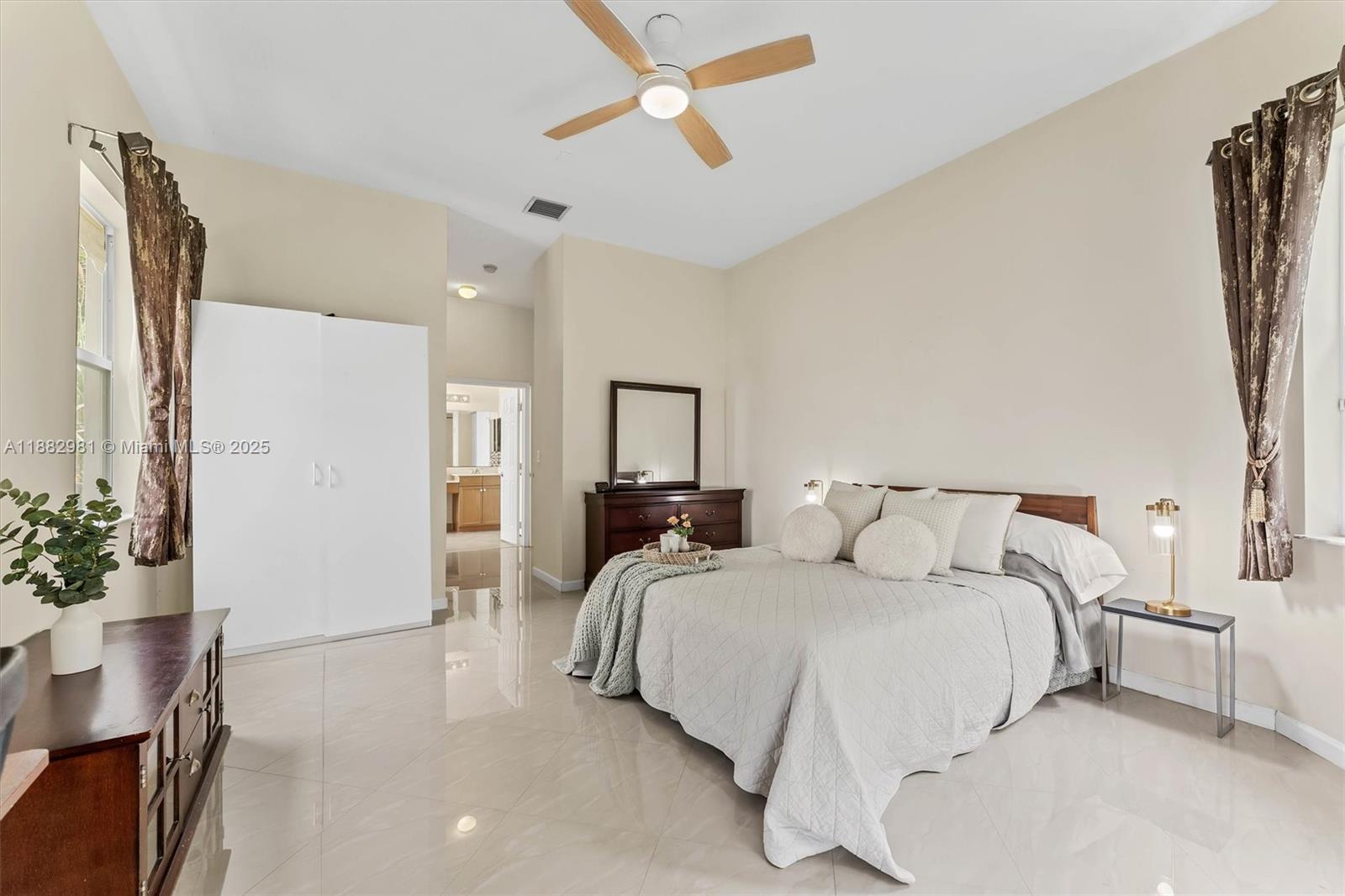 RIVIERA ISLES II - Residential