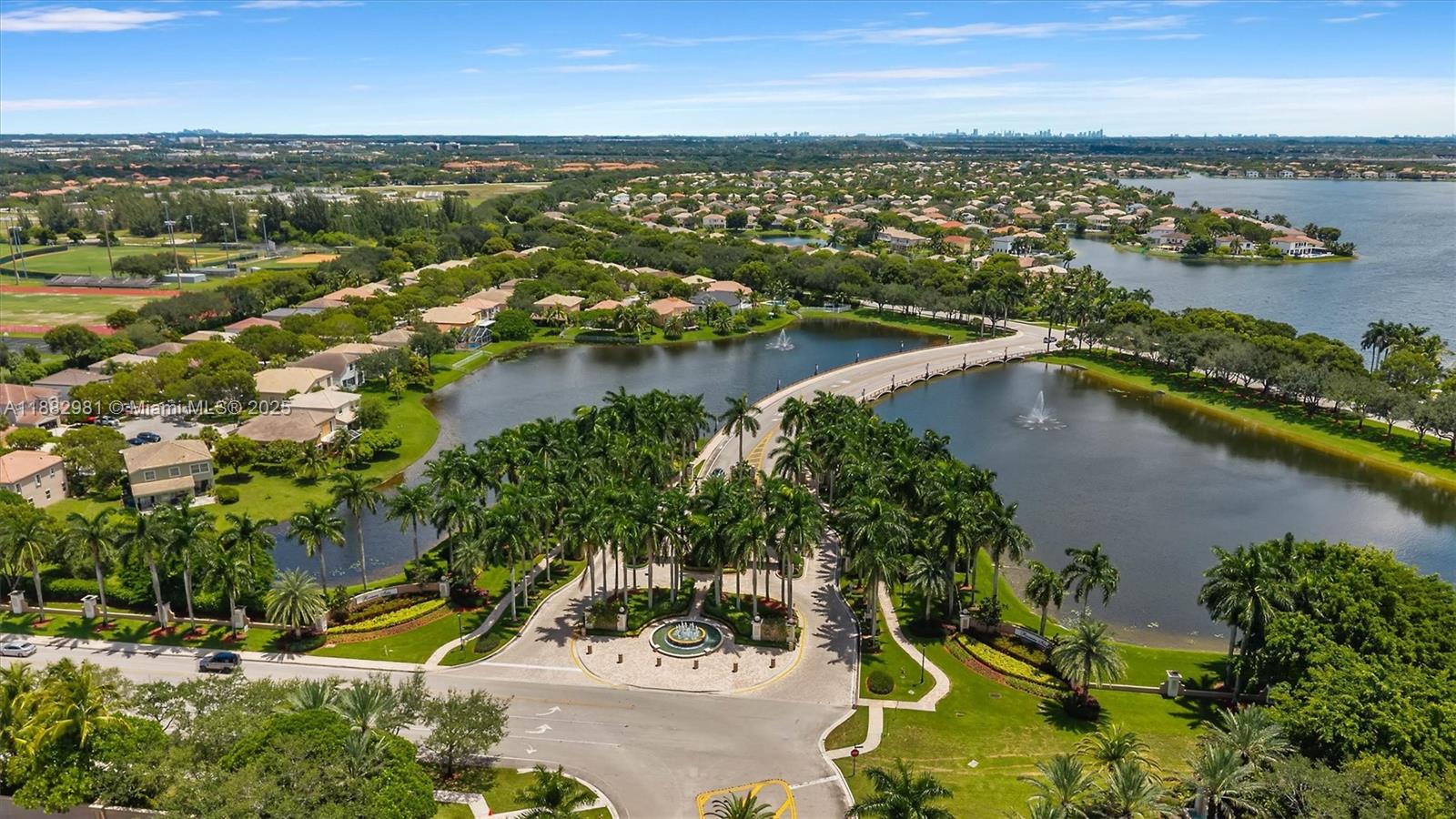 RIVIERA ISLES II - Residential