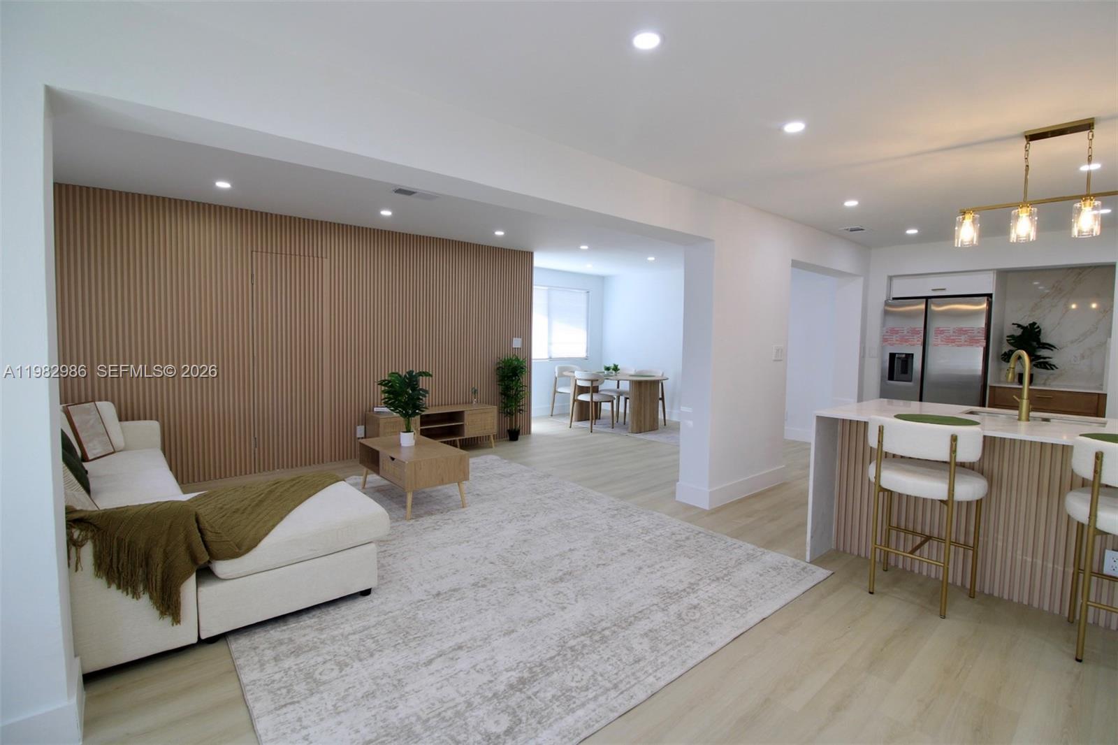 CRESTHAVEN NO 8 - Residential