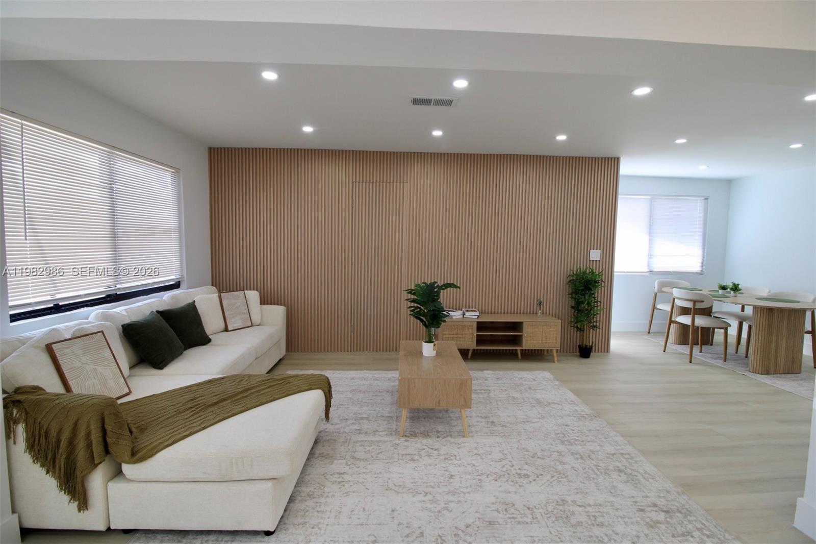 CRESTHAVEN NO 8 - Residential