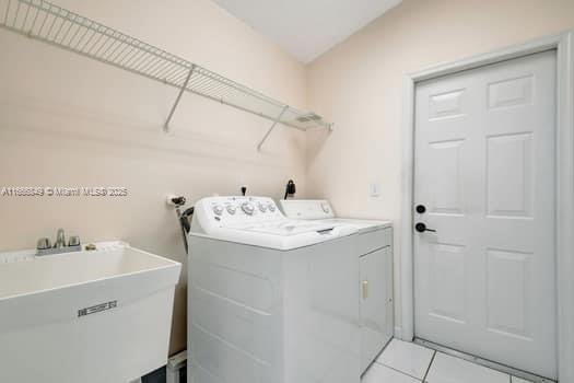 CYPRESS LAKES - Residential