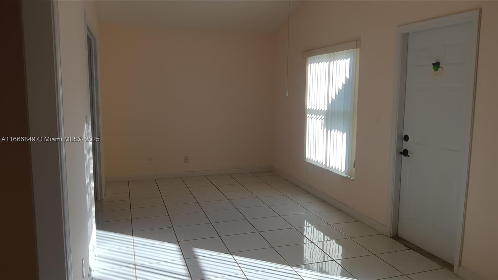 CYPRESS LAKES - Residential