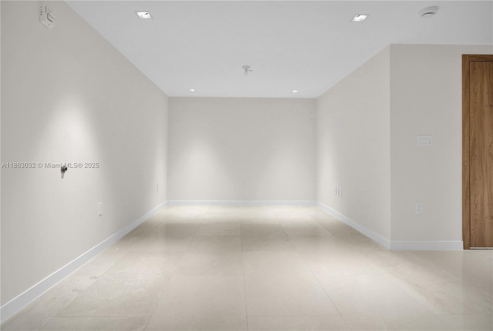 ONDA CONDO - Residential Lease