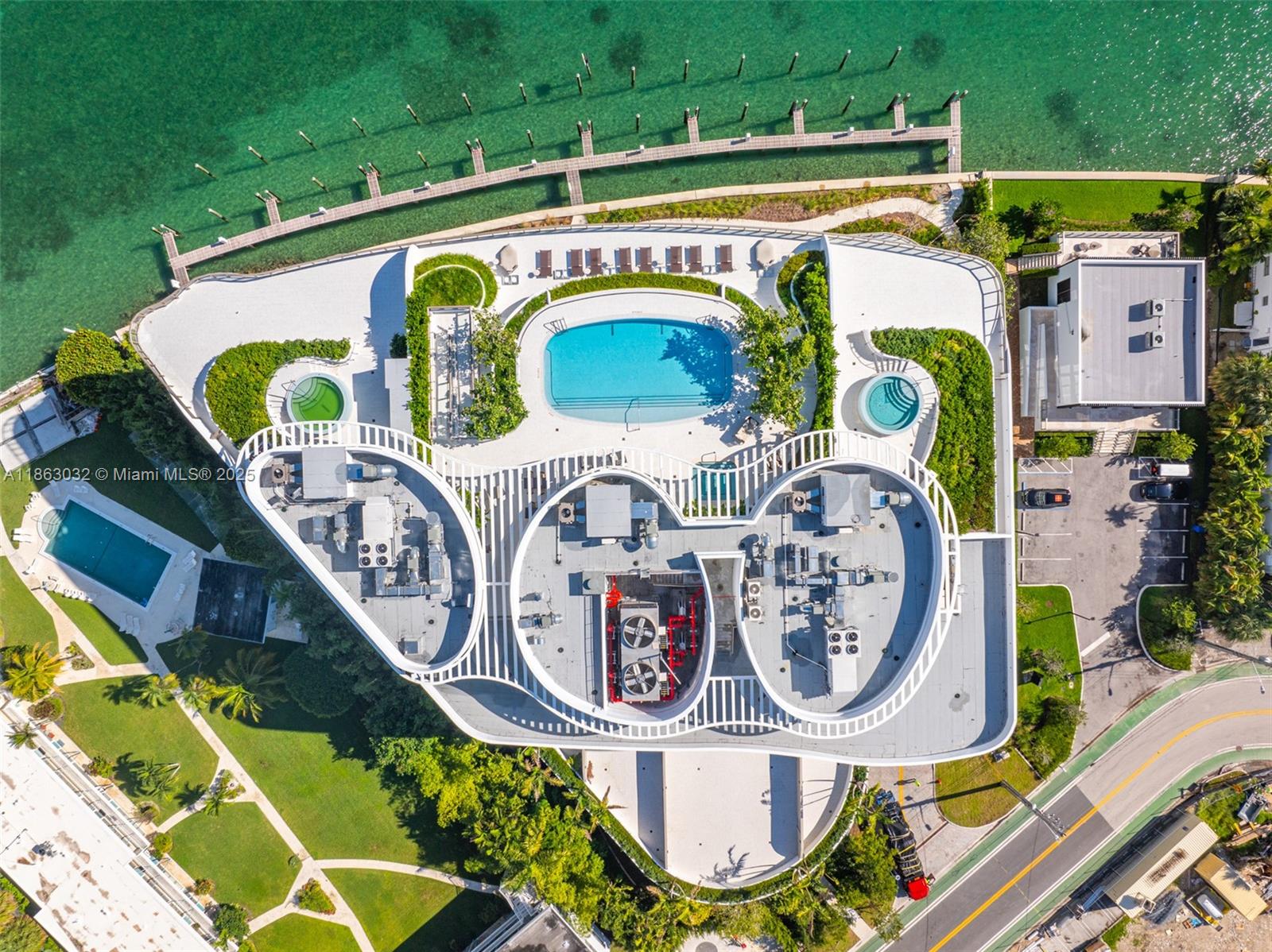 ONDA CONDO - Residential Lease