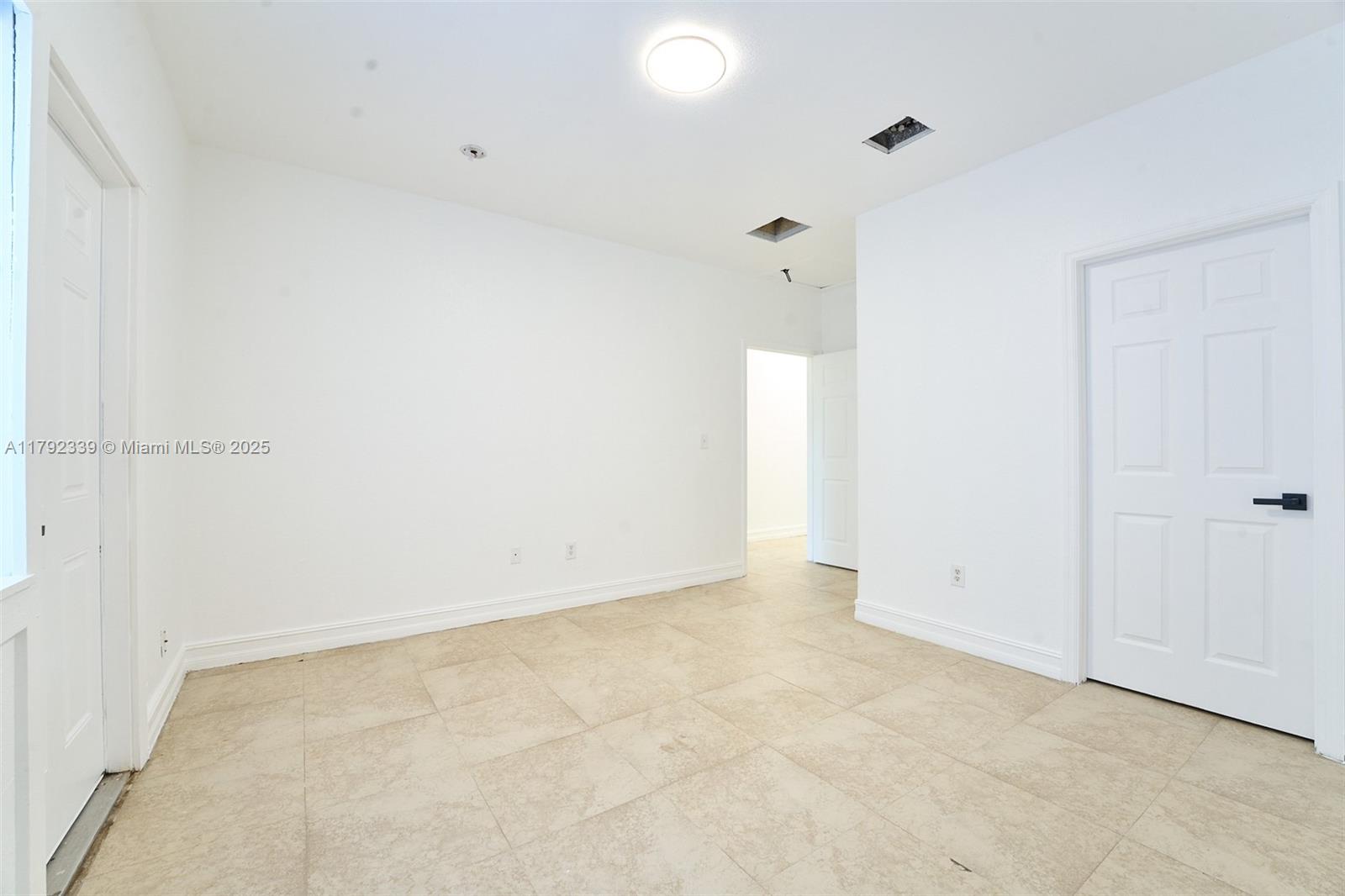 SILVERTON ESTATES - Residential Lease