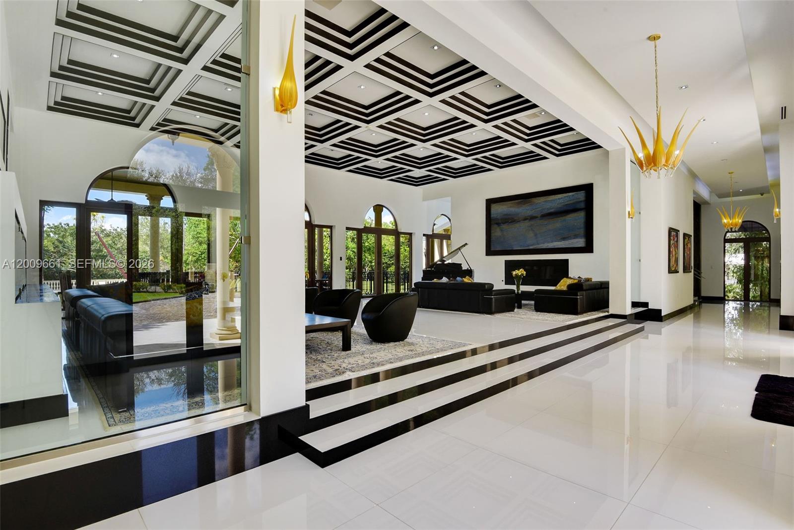 TOWN & RANCH ESTS - Residential