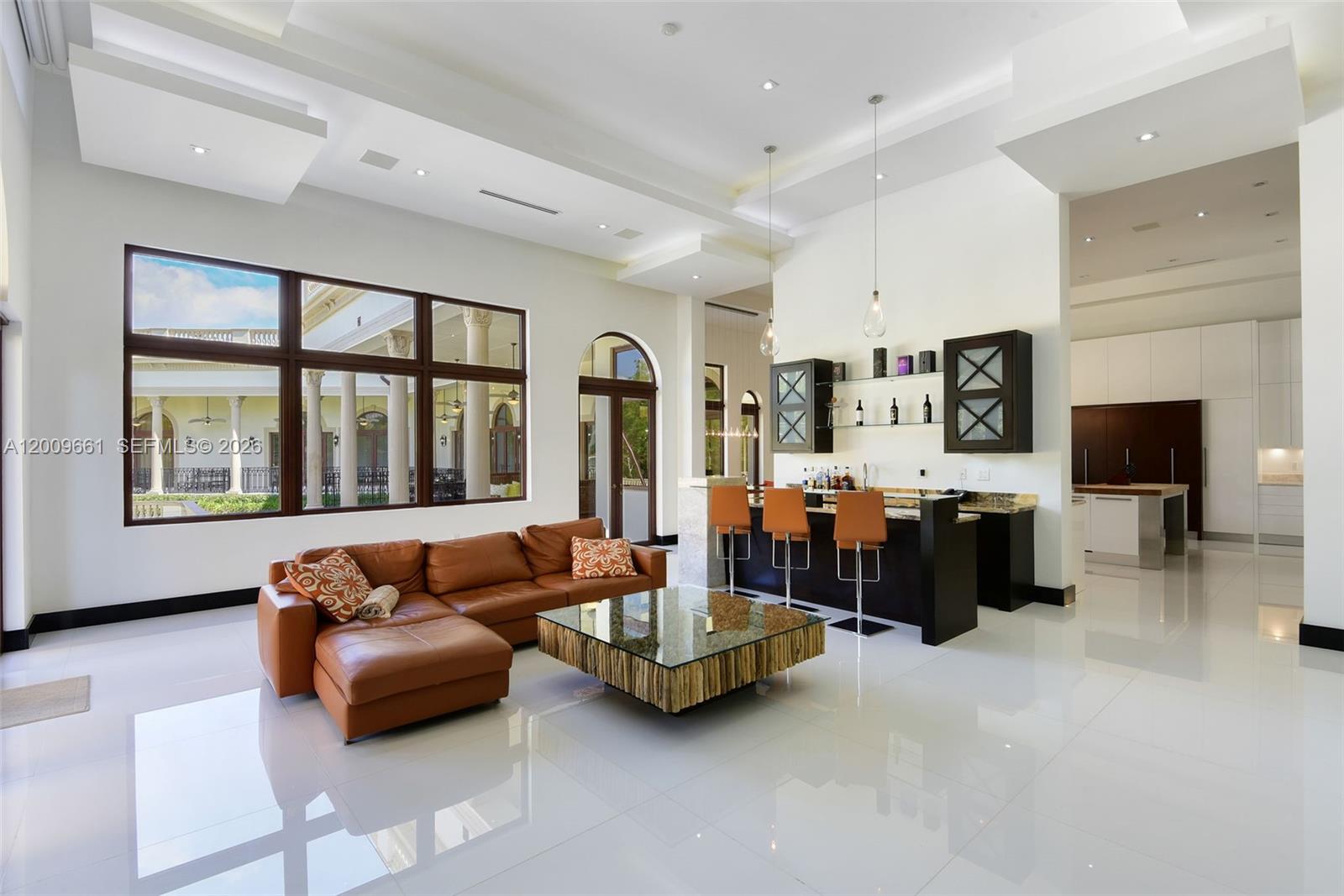 TOWN & RANCH ESTS - Residential