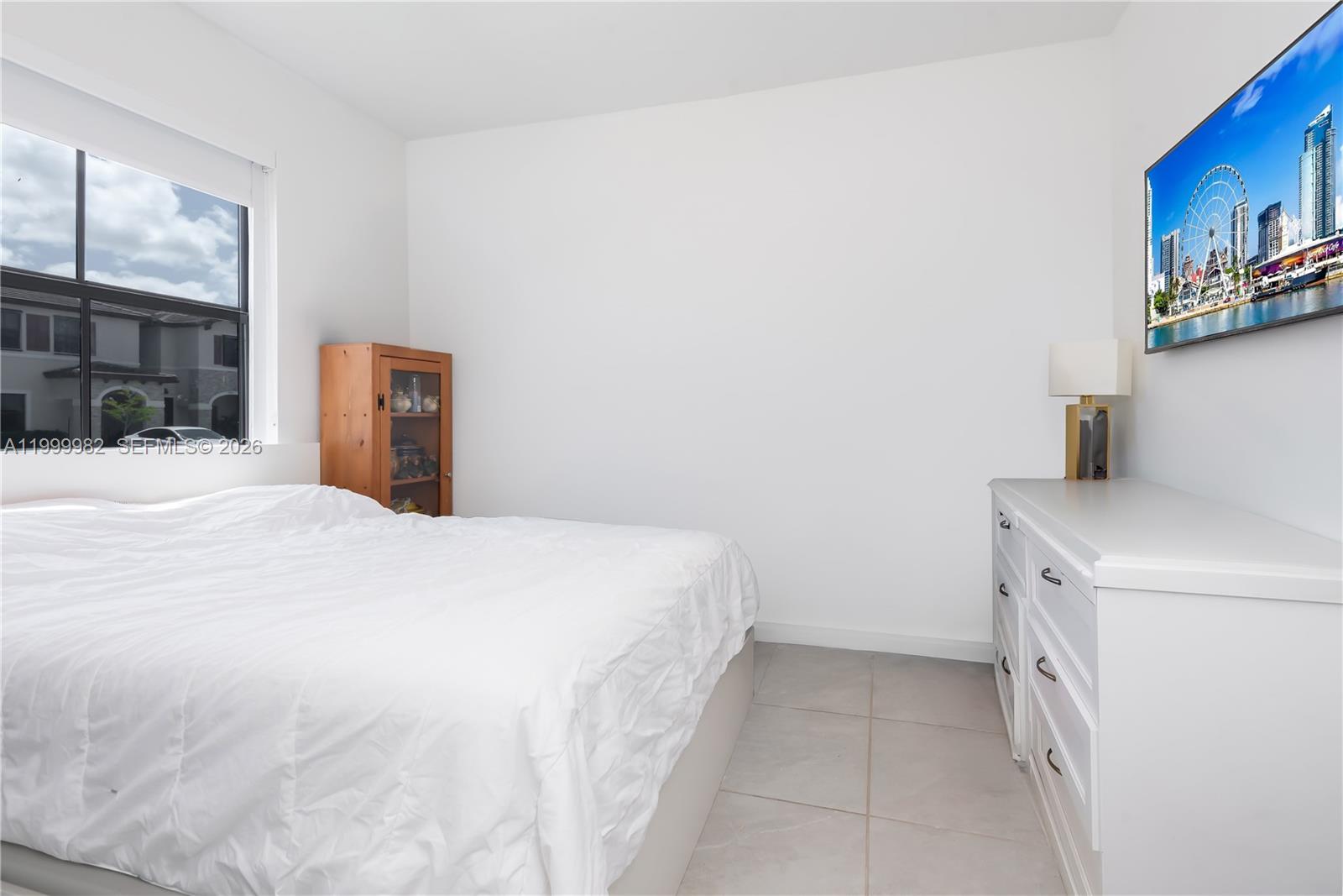 ENCLAVE SOUTH PHASE 2 - Residential