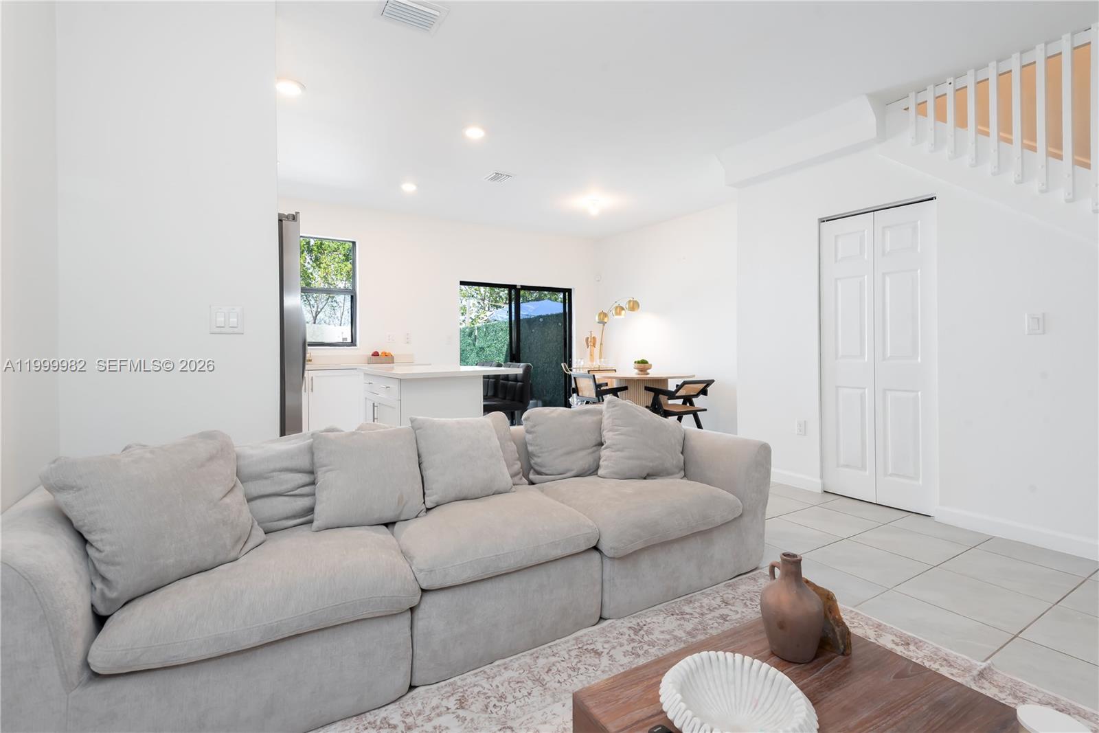 ENCLAVE SOUTH PHASE 2 - Residential