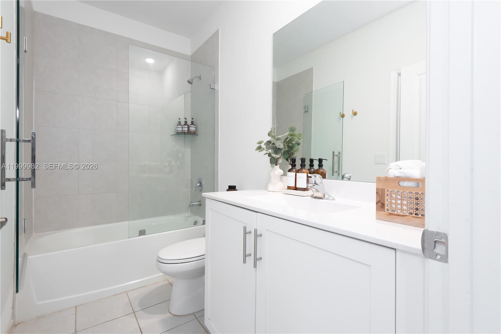 ENCLAVE SOUTH PHASE 2 - Residential