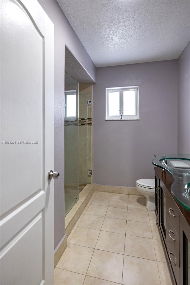 PELICANS POINT A T MILLER - Residential