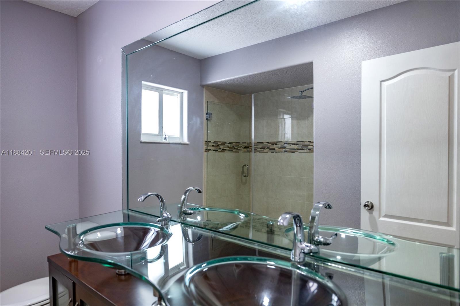 PELICANS POINT A T MILLER - Residential