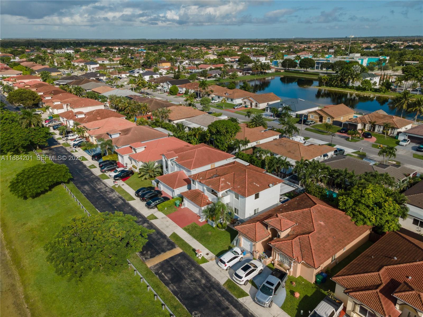 PELICANS POINT A T MILLER - Residential