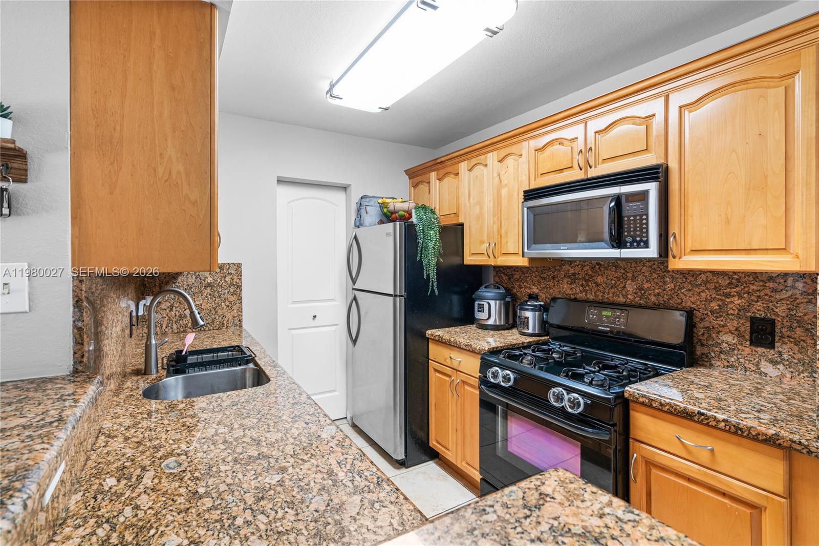 HAMMOCKS TRAILS CONDO - Residential Lease