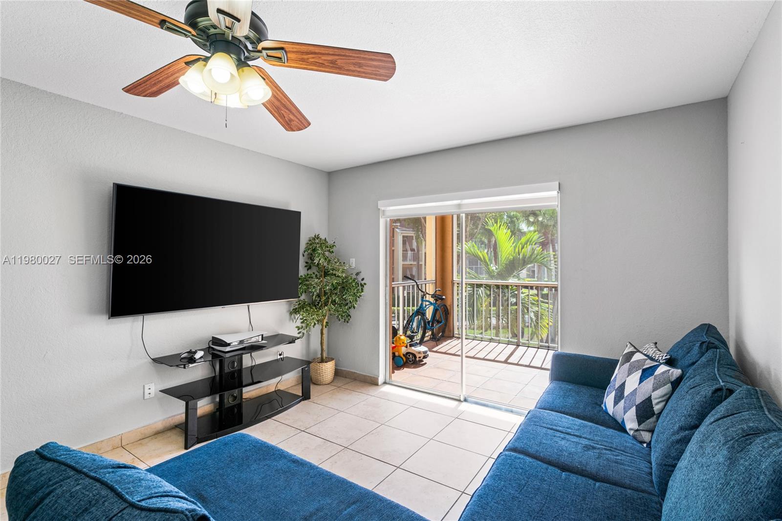 HAMMOCKS TRAILS CONDO - Residential Lease