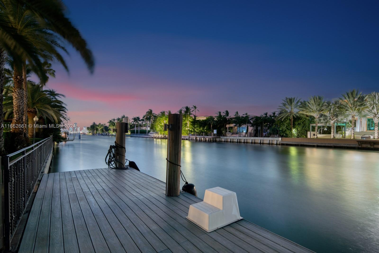 SUNSET ISLANDS-ISLAND NO - Residential
