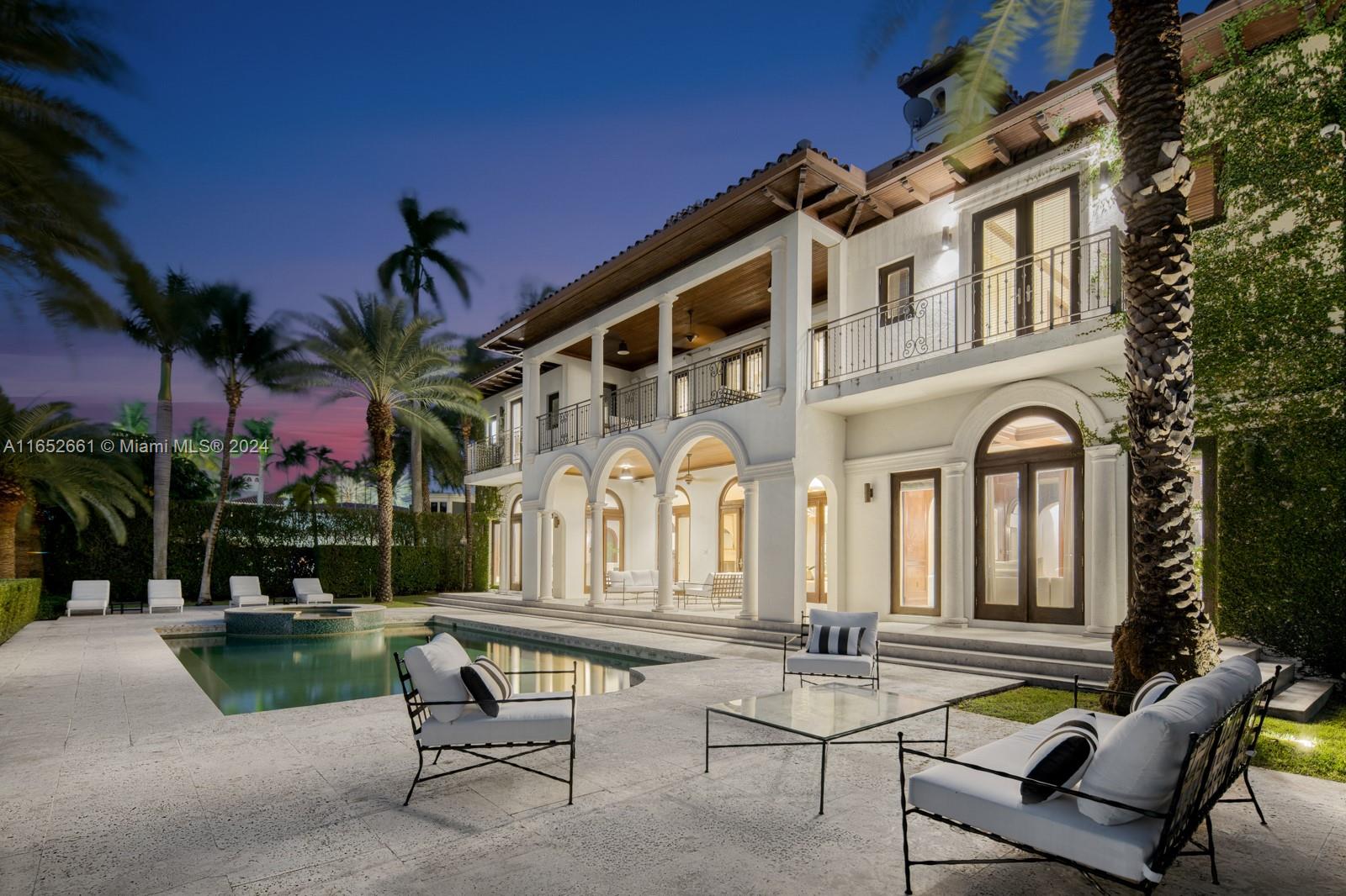 SUNSET ISLANDS-ISLAND NO - Residential