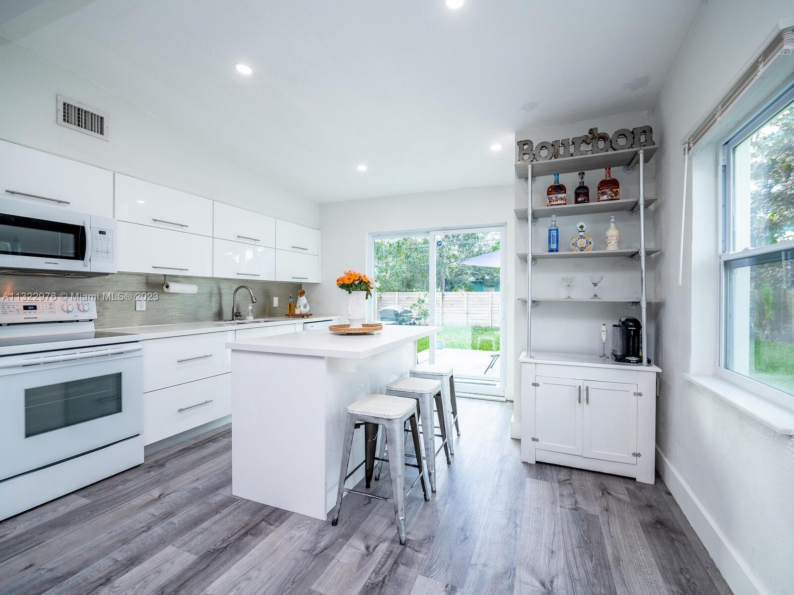 WOODLAND PARK AMD PLAT - Residential