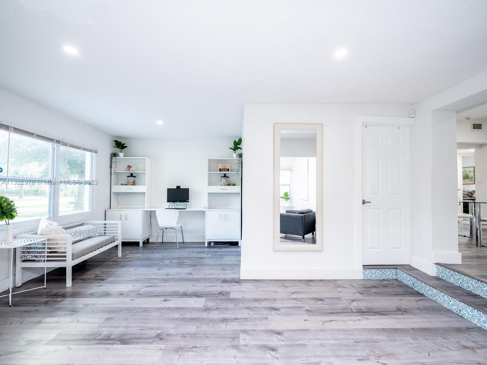 WOODLAND PARK AMD PLAT - Residential