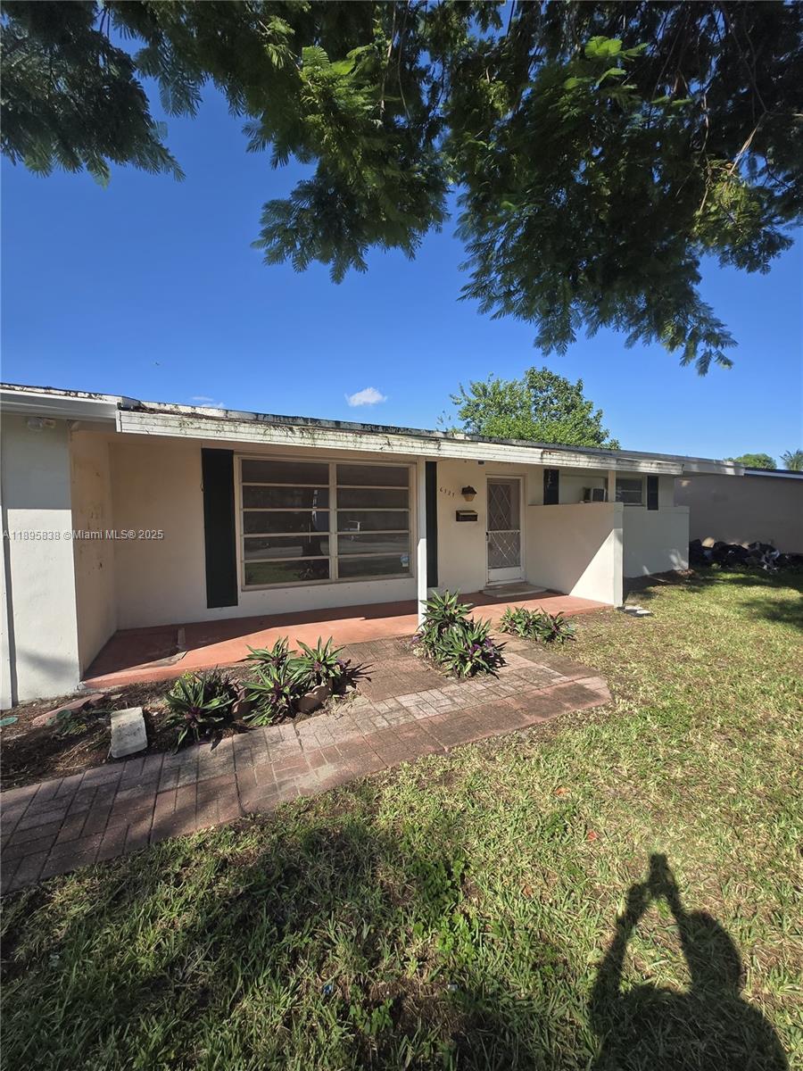 MIRAMAR ISLES SEC 4 - Residential