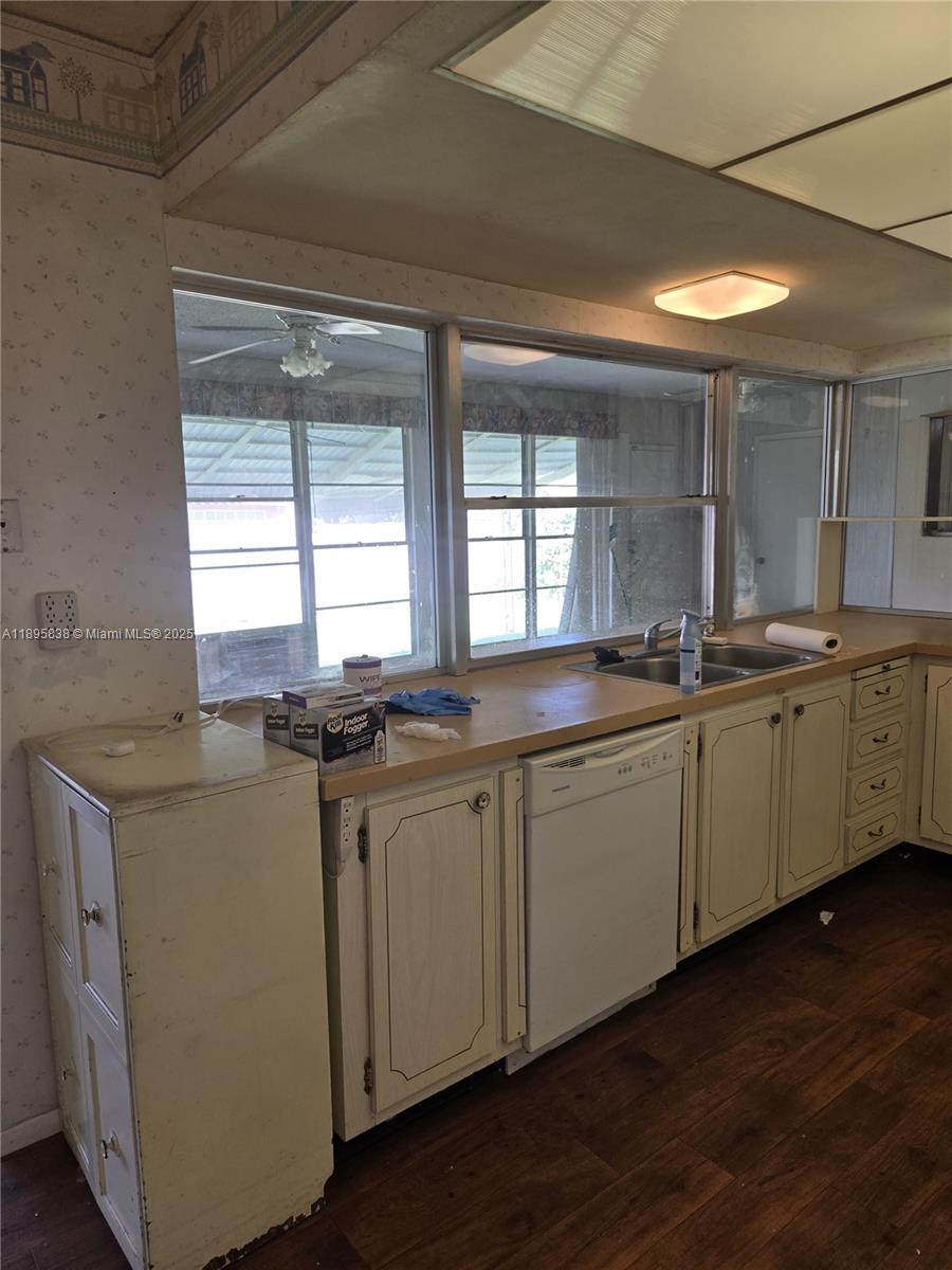 MIRAMAR ISLES SEC 4 - Residential