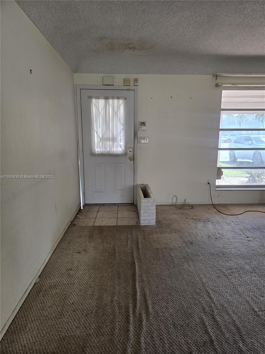 MIRAMAR ISLES SEC 4 - Residential