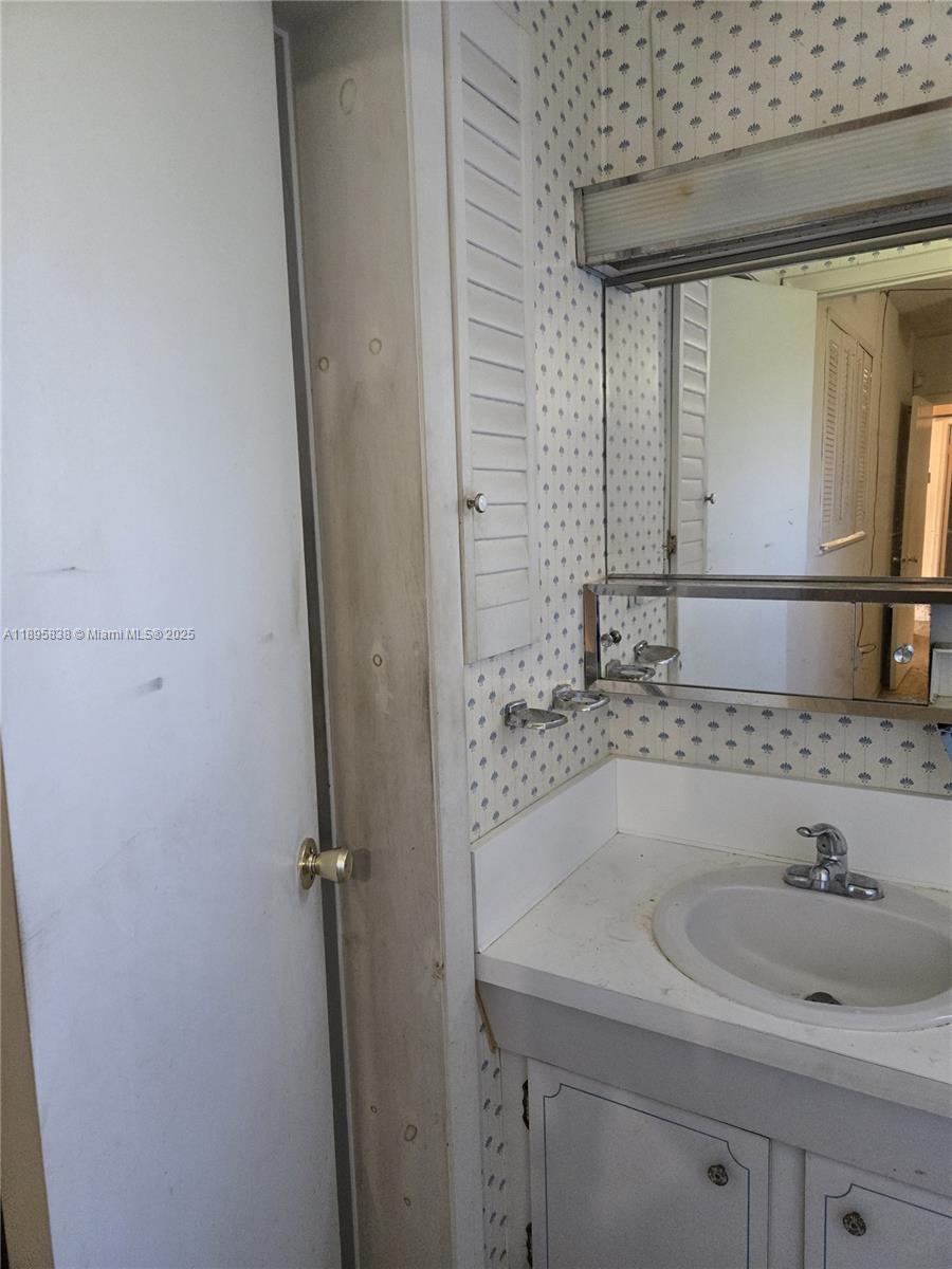 MIRAMAR ISLES SEC 4 - Residential