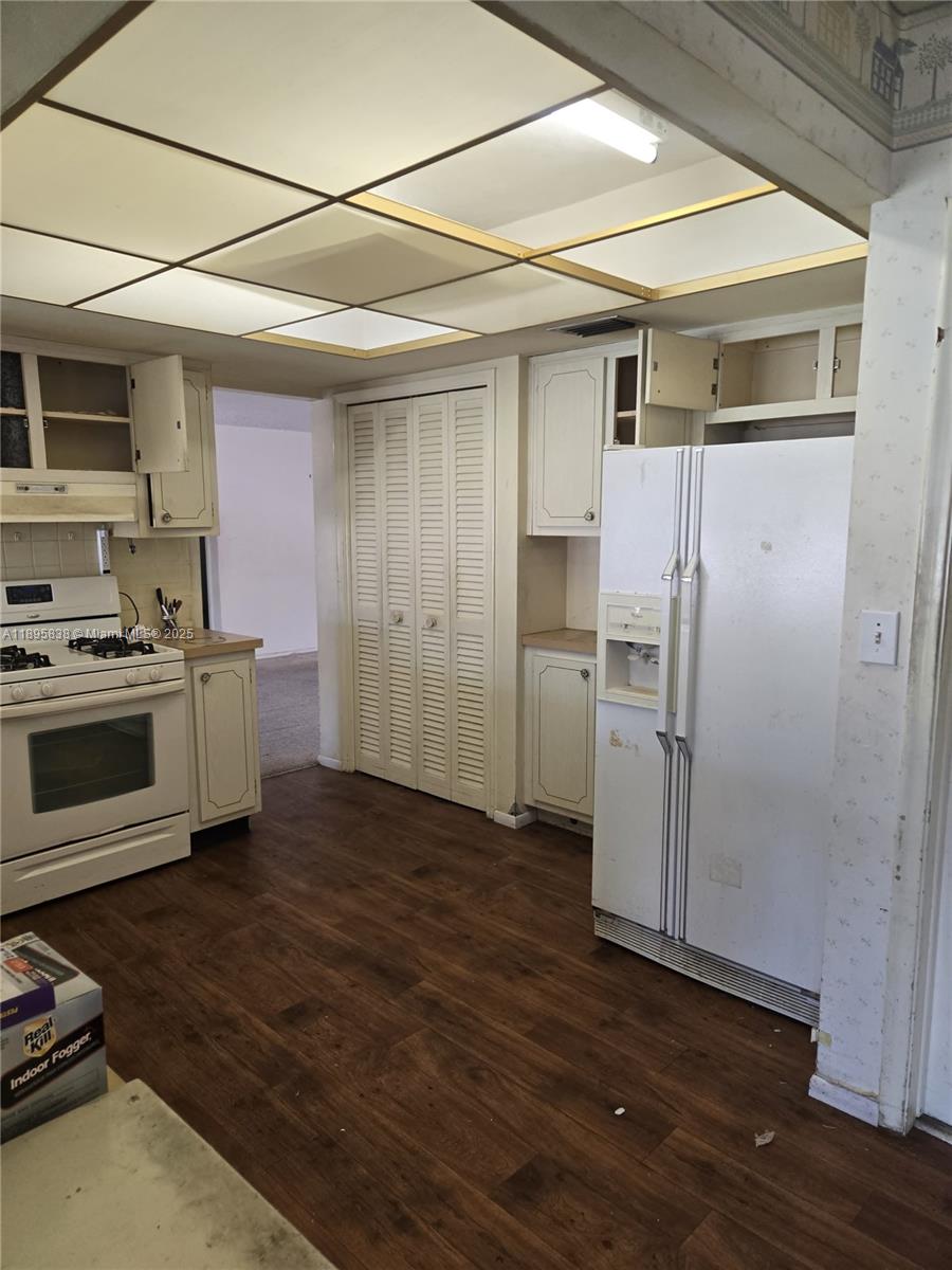 MIRAMAR ISLES SEC 4 - Residential