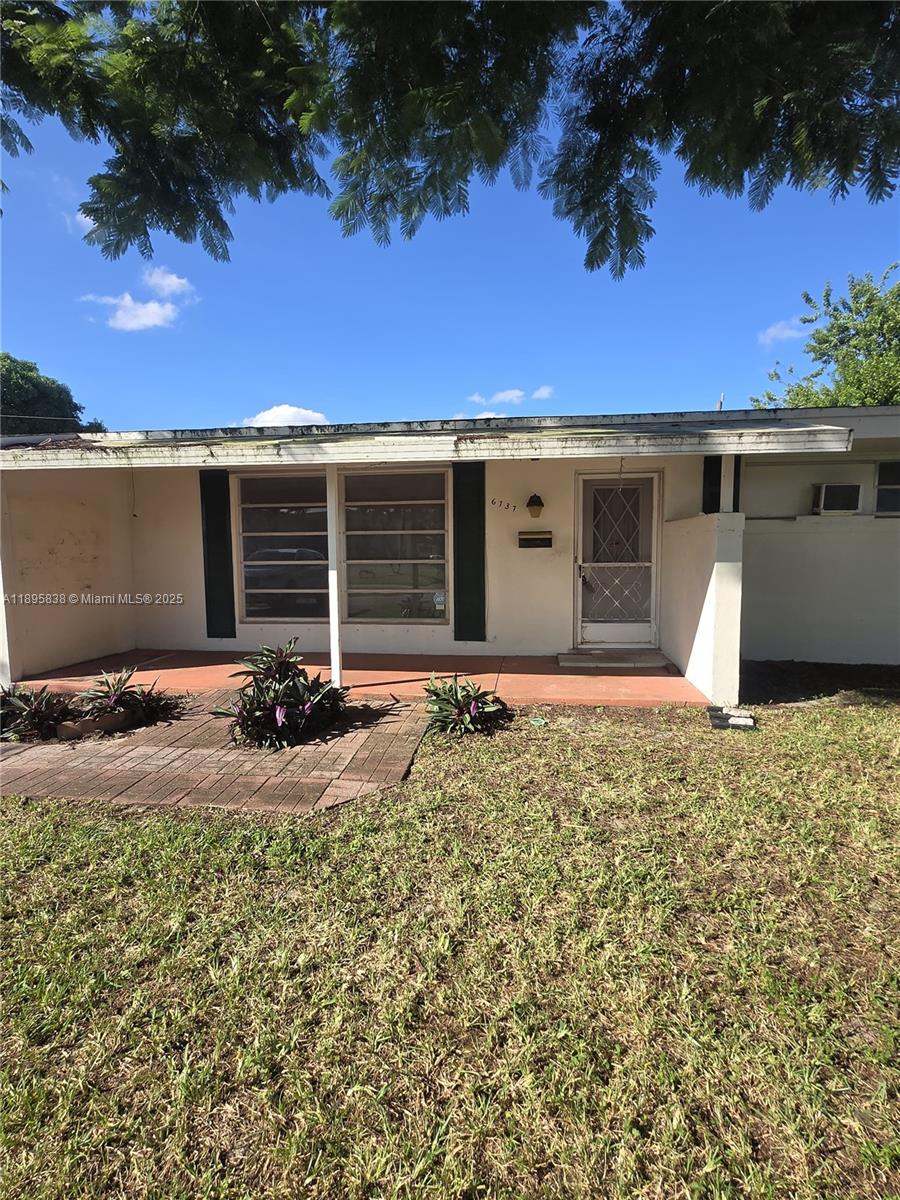 MIRAMAR ISLES SEC 4 - Residential